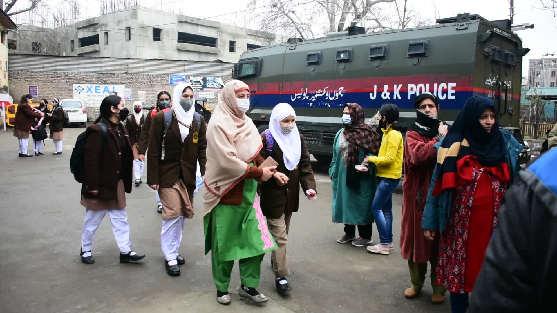 Schools in Kashmir Opened After 500 Days of Covid-19 Lockdown 