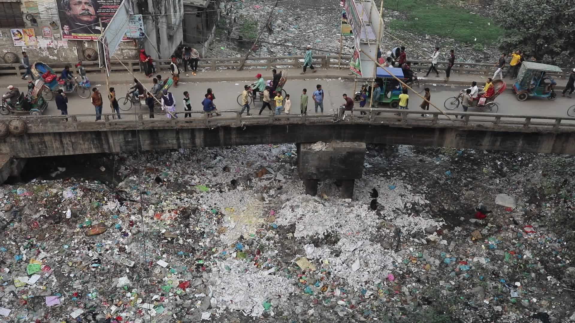 Pollution In Dhaka