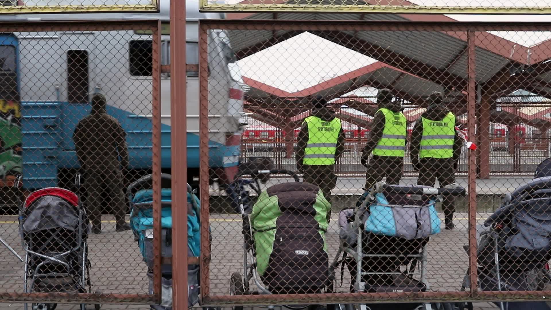 Refugees from Ukraine come to Przemyśl in Poland
