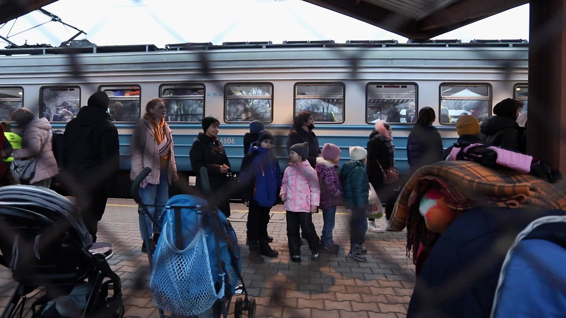 Refugees from Ukraine come to Przemyśl in Poland