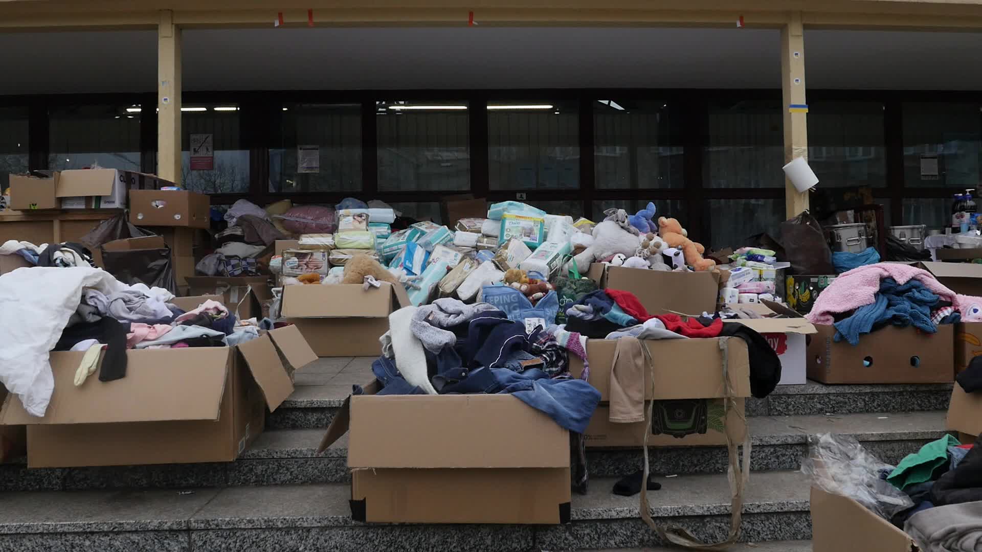 Refugees from Ukraine come to Przemyśl in Poland