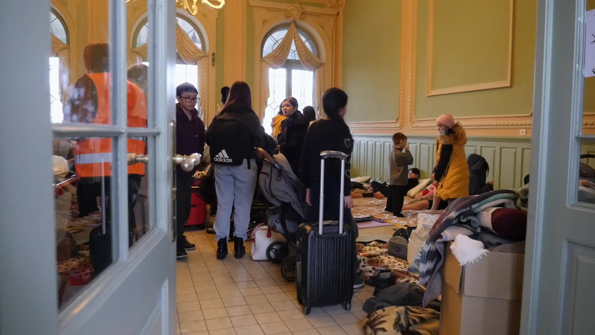 Refugees from Ukraine come to Przemyśl in Poland