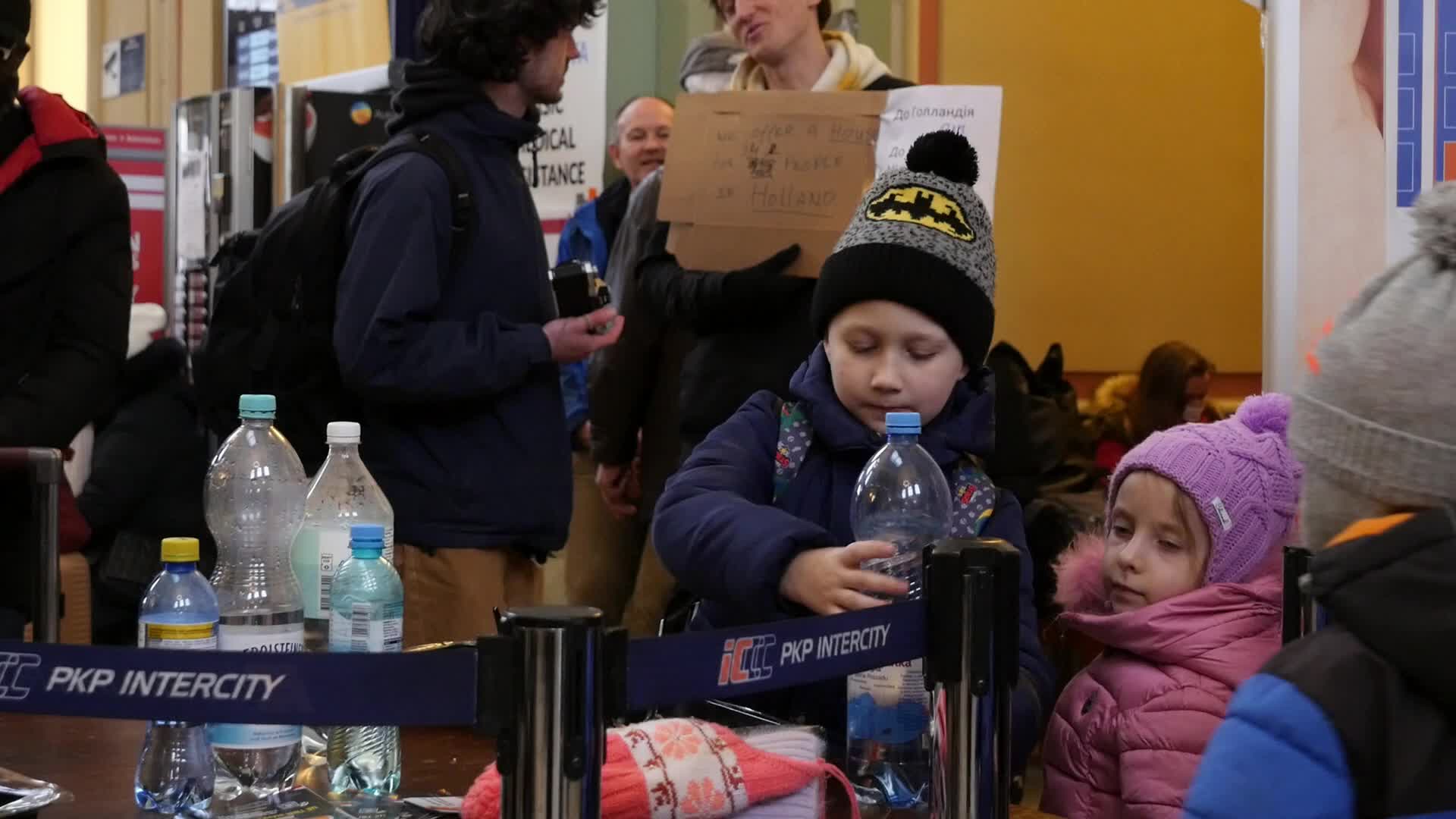 Refugees from Ukraine come to Przemyśl in Poland