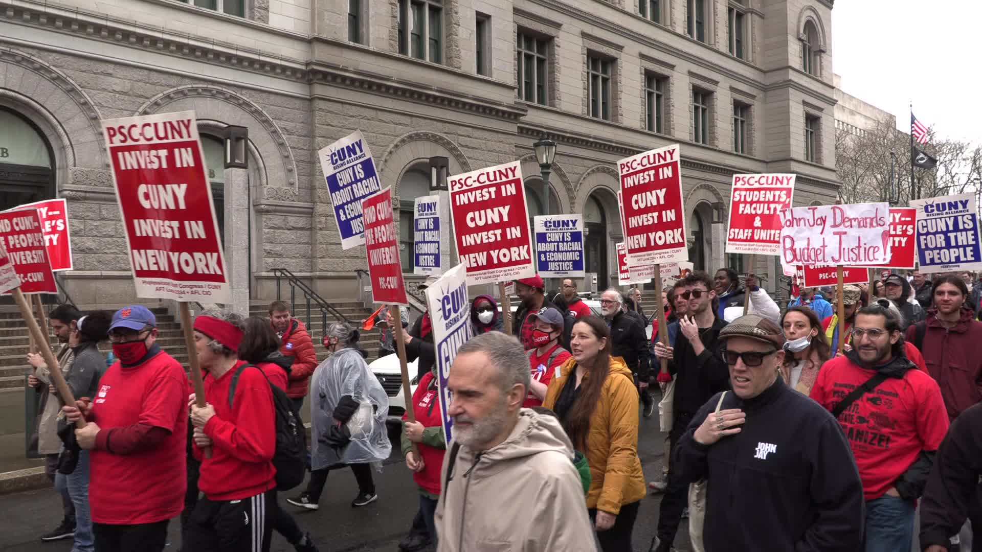 NYC: Teachers, Students Take Over Brooklyn Bridge Calling for Investment in SUNY & CUNY
