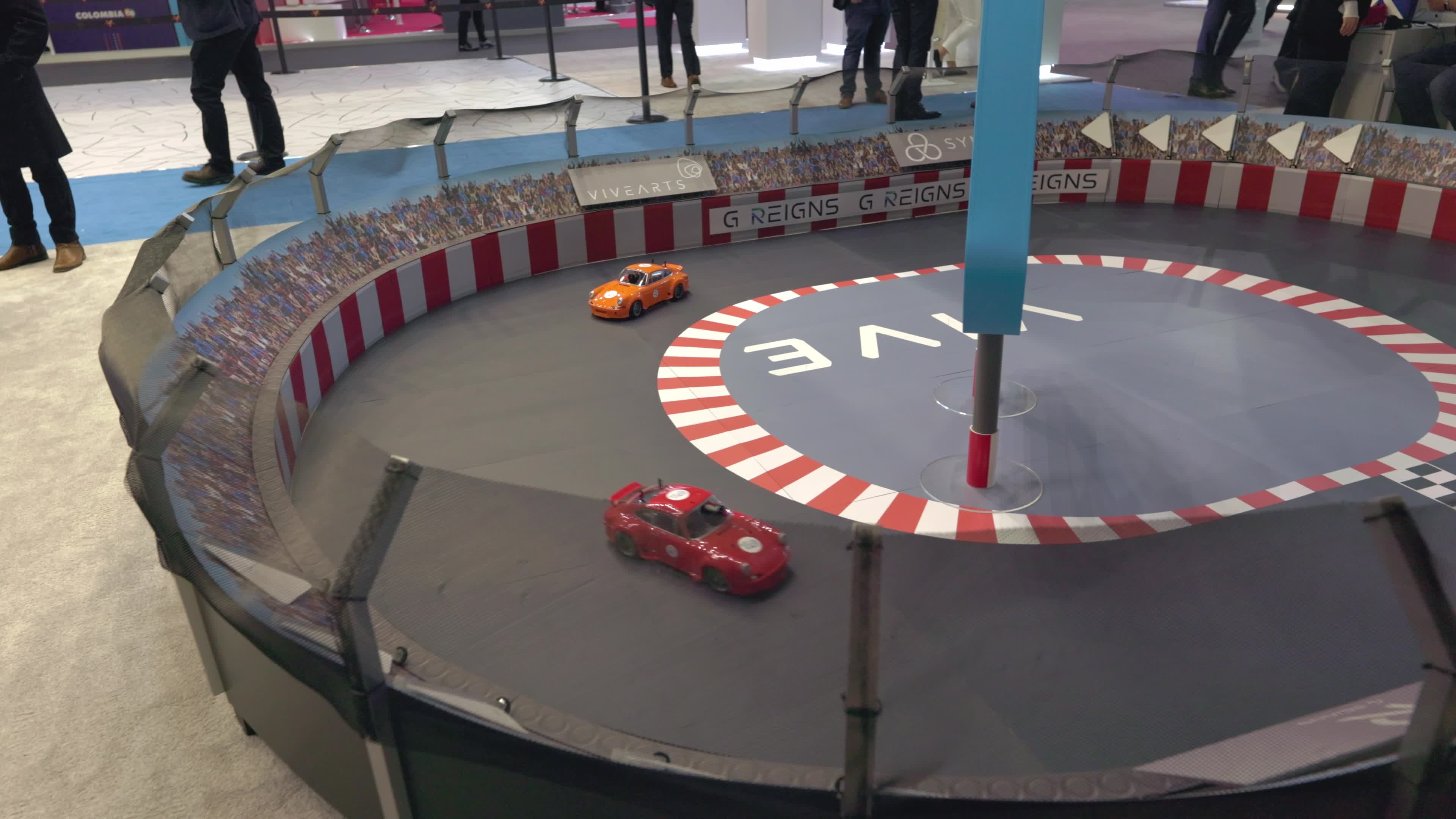 Remote control car with a Logitech G29 simulator