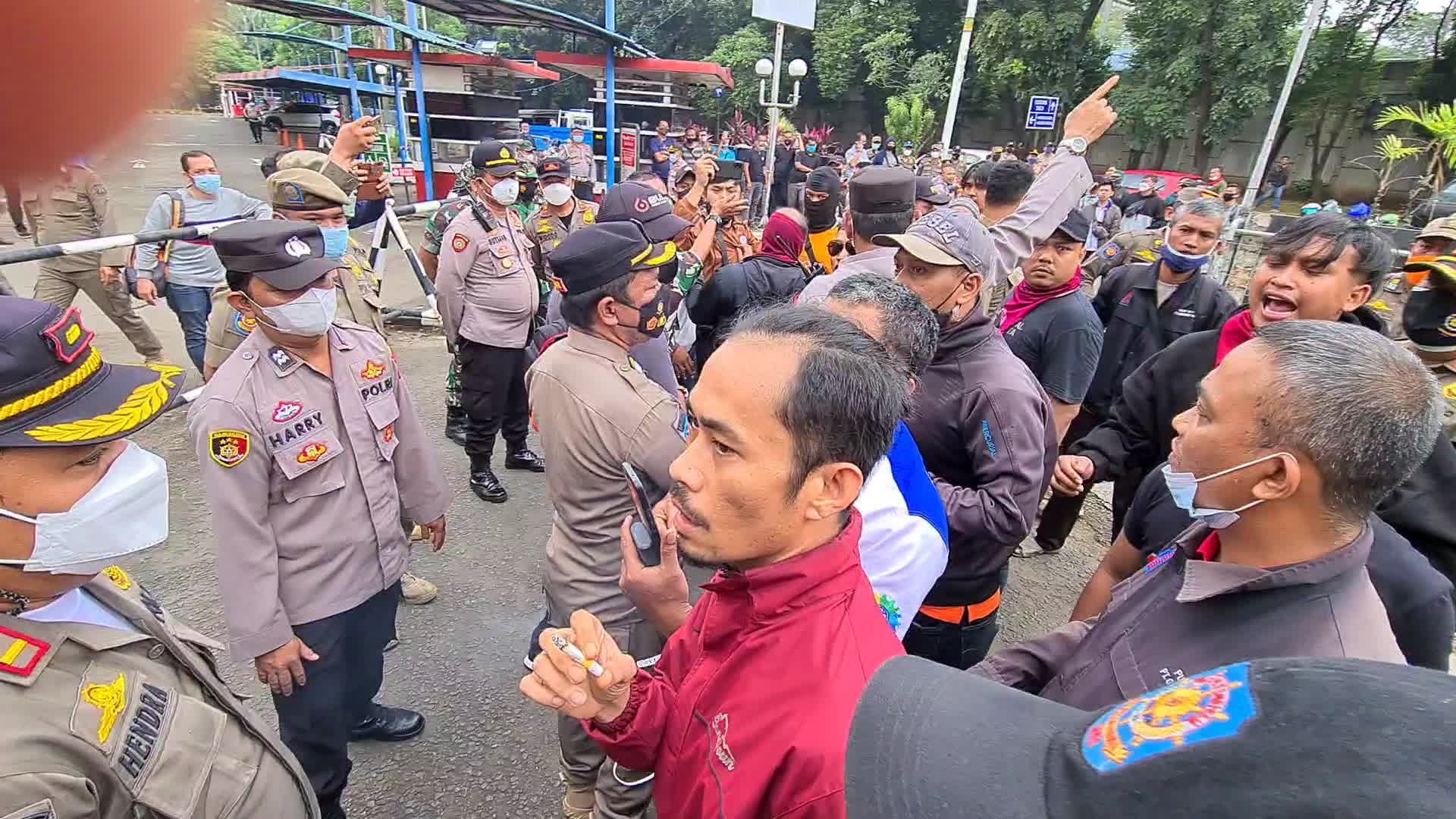Transmart (ex Carefour) Employee Demo in Indonesia