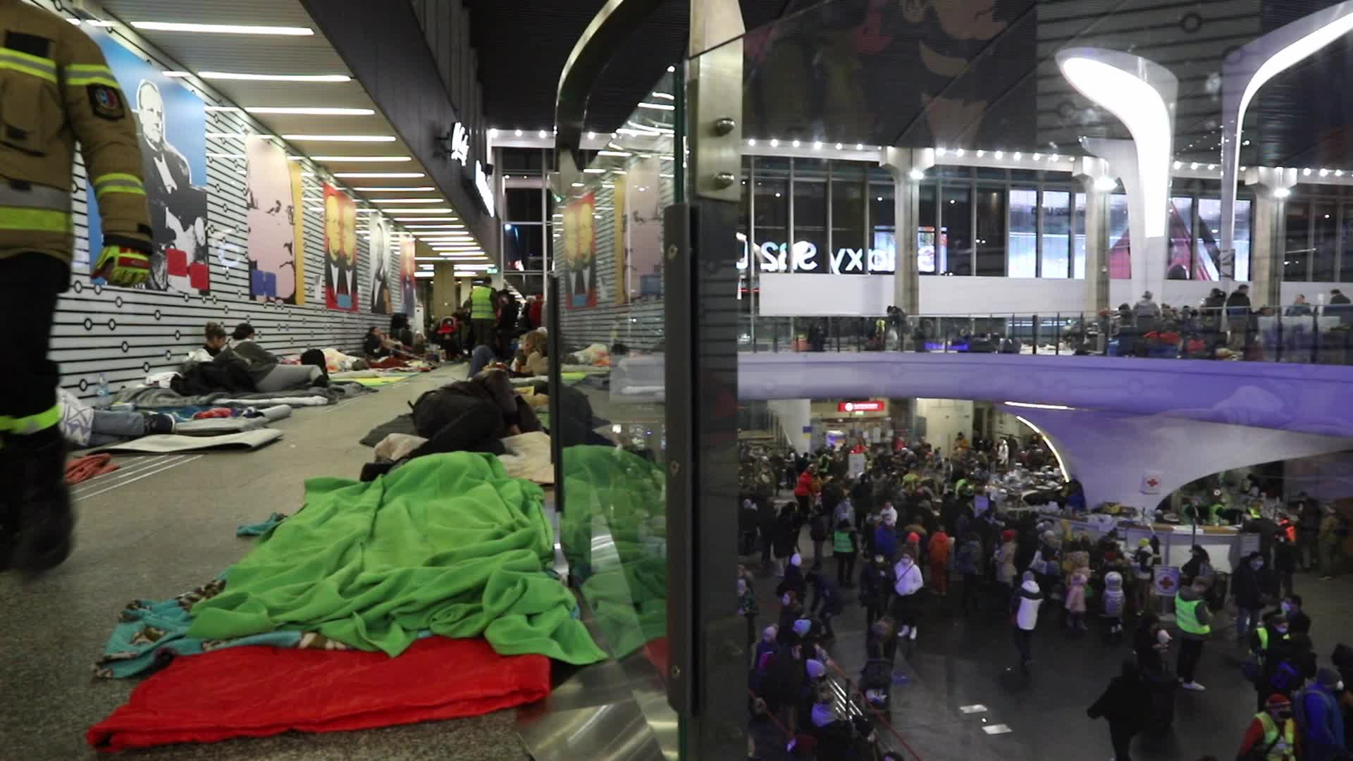 Refugees from Ukraine camp at the Warsaw Central Railway Station