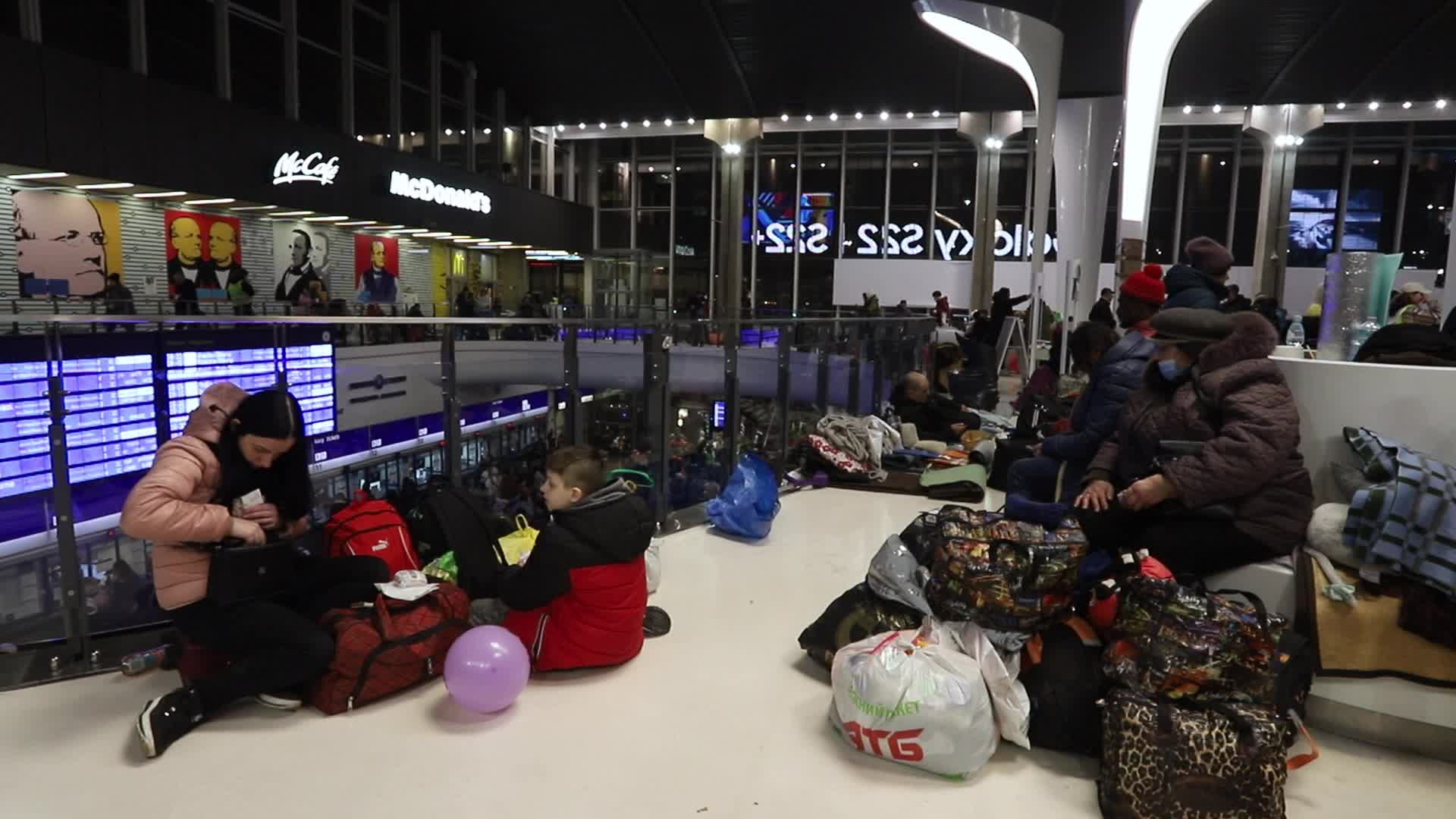 Refugees from Ukraine camp at the Warsaw Central Railway Station
