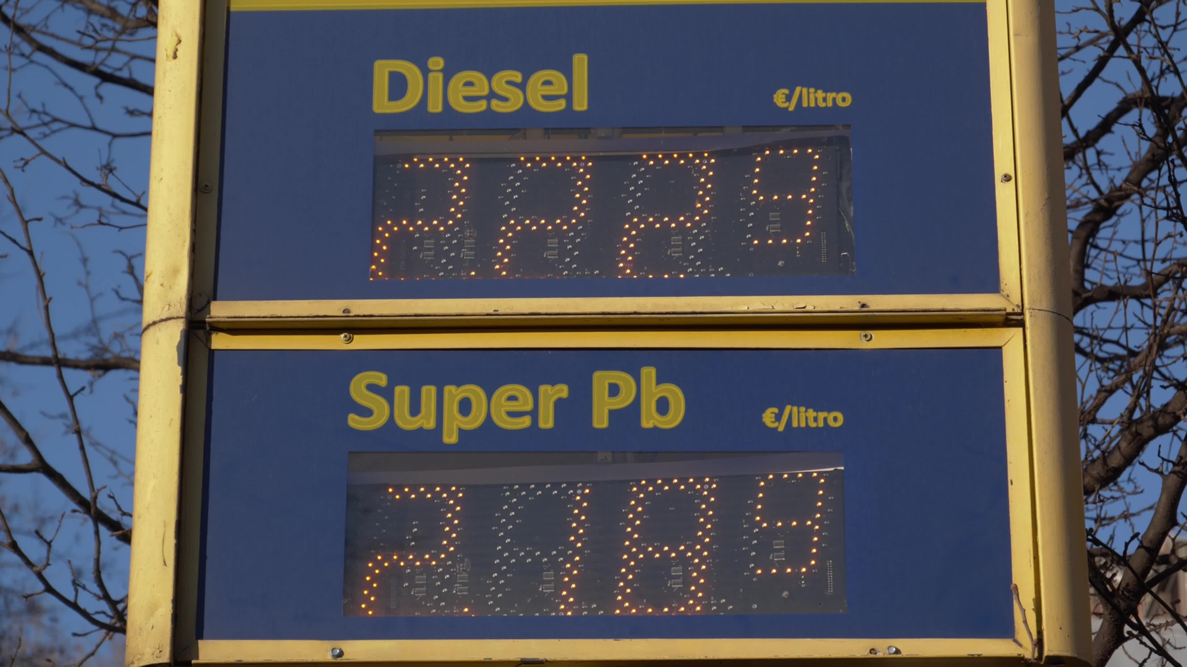 Petrol, diesel prices continue to rise