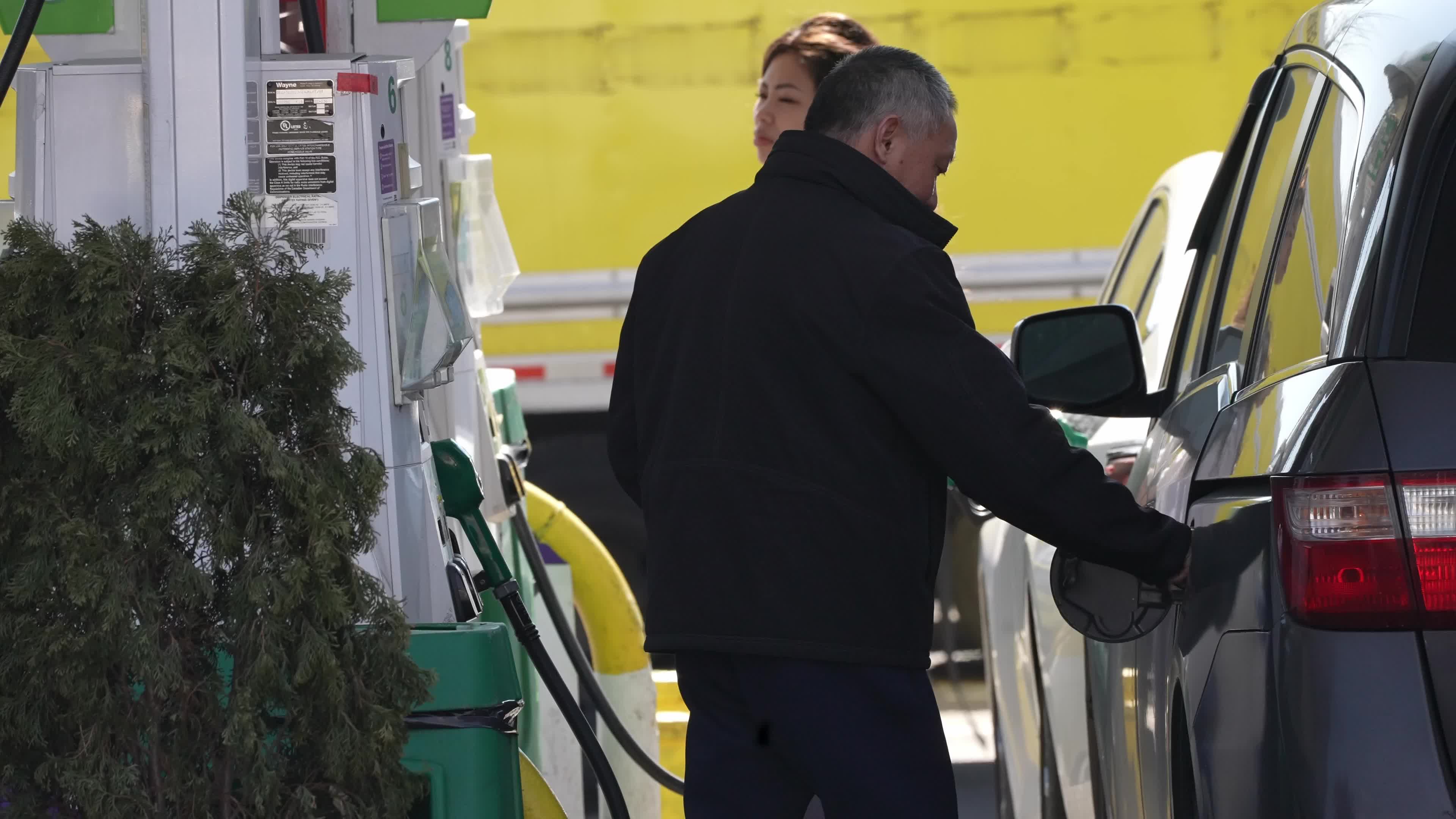 Gas Prices Continues To Rise, As Biden Bans Imports Of Russian OilGas Prices Continues To Rise, As Biden Bans Imports Of Russian Oil