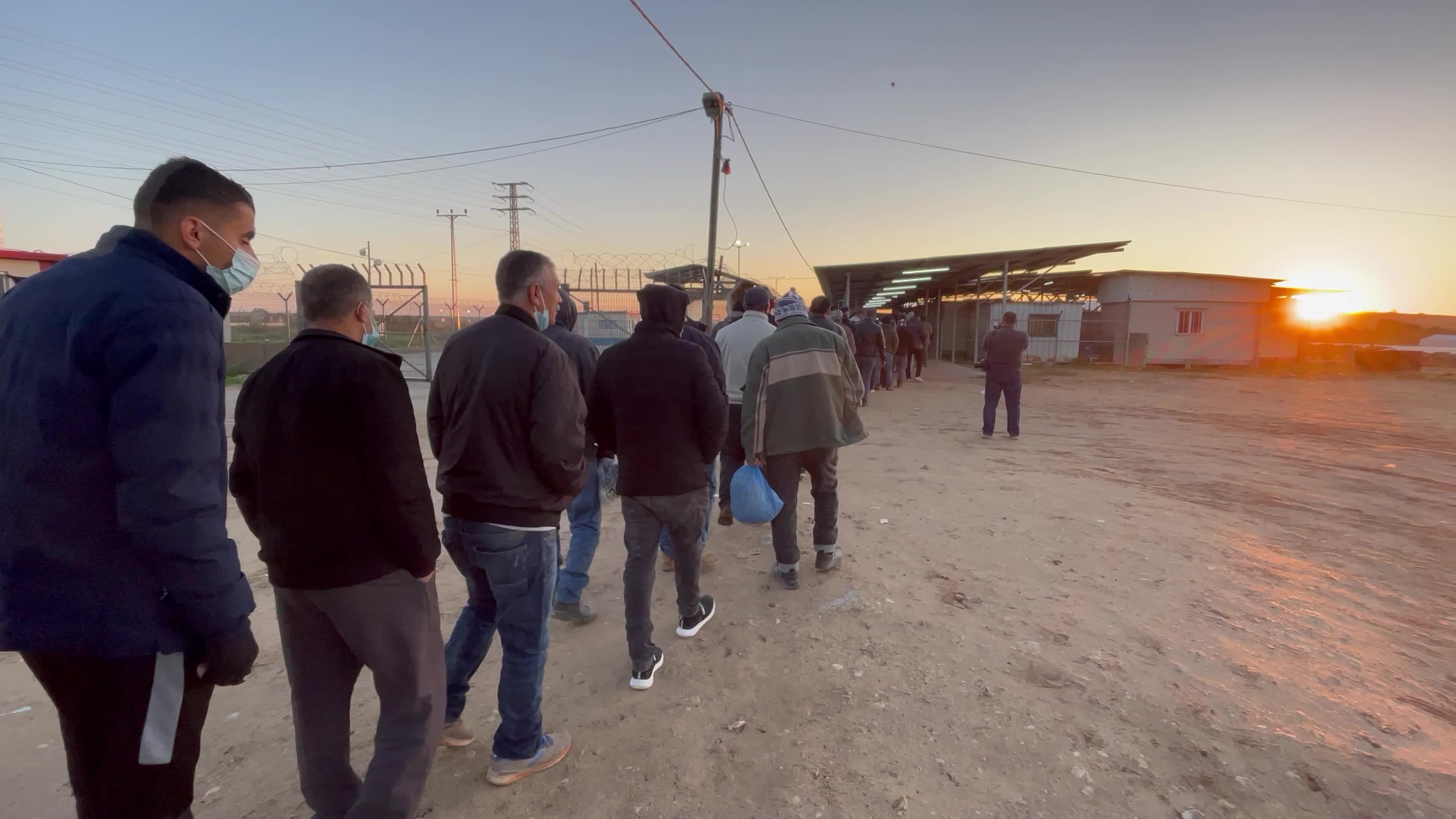MIDEAST-PALESTINIANS-ISRAEL-WORK