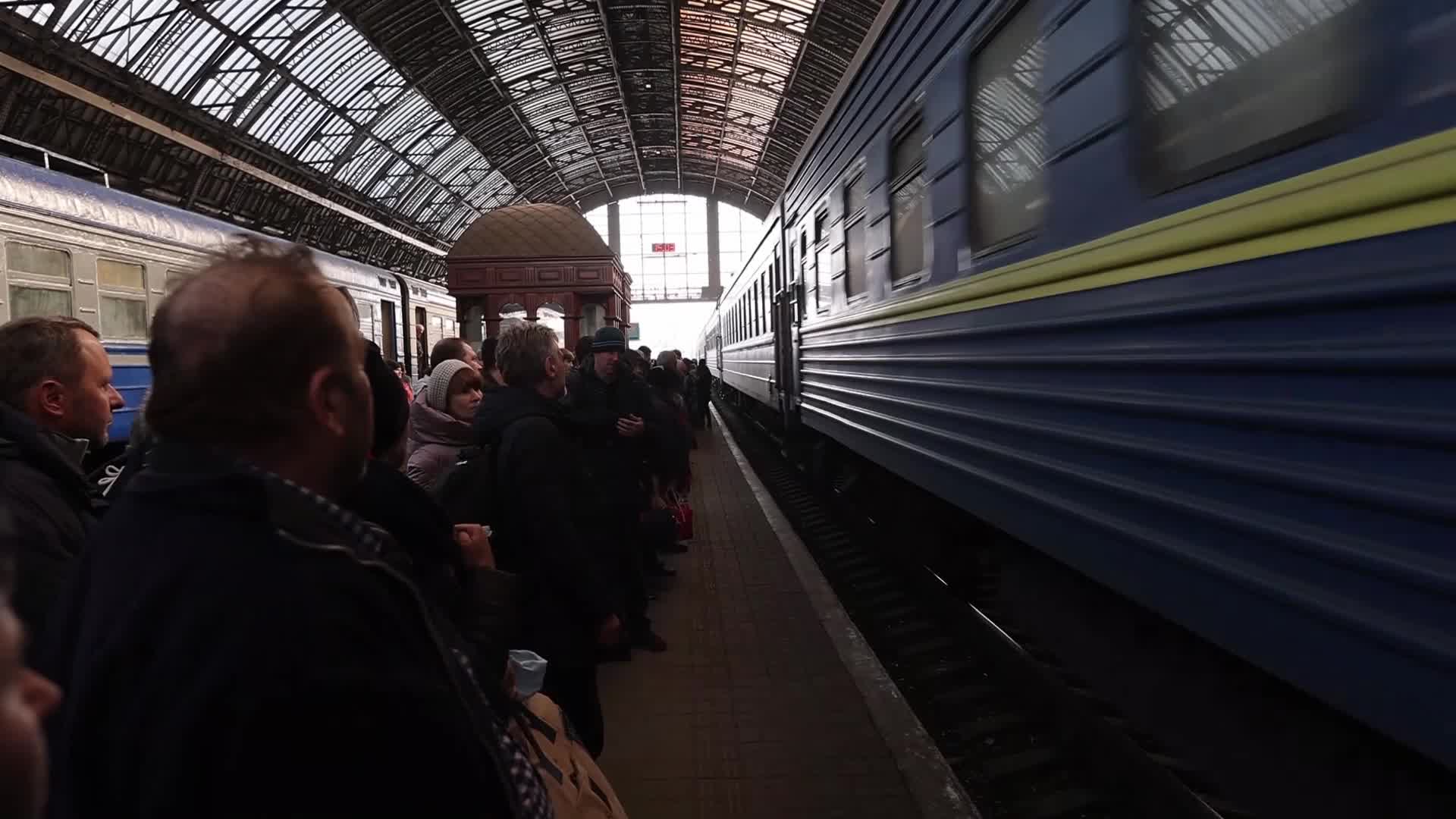 Ukrainian refugees at Medyka border crossing