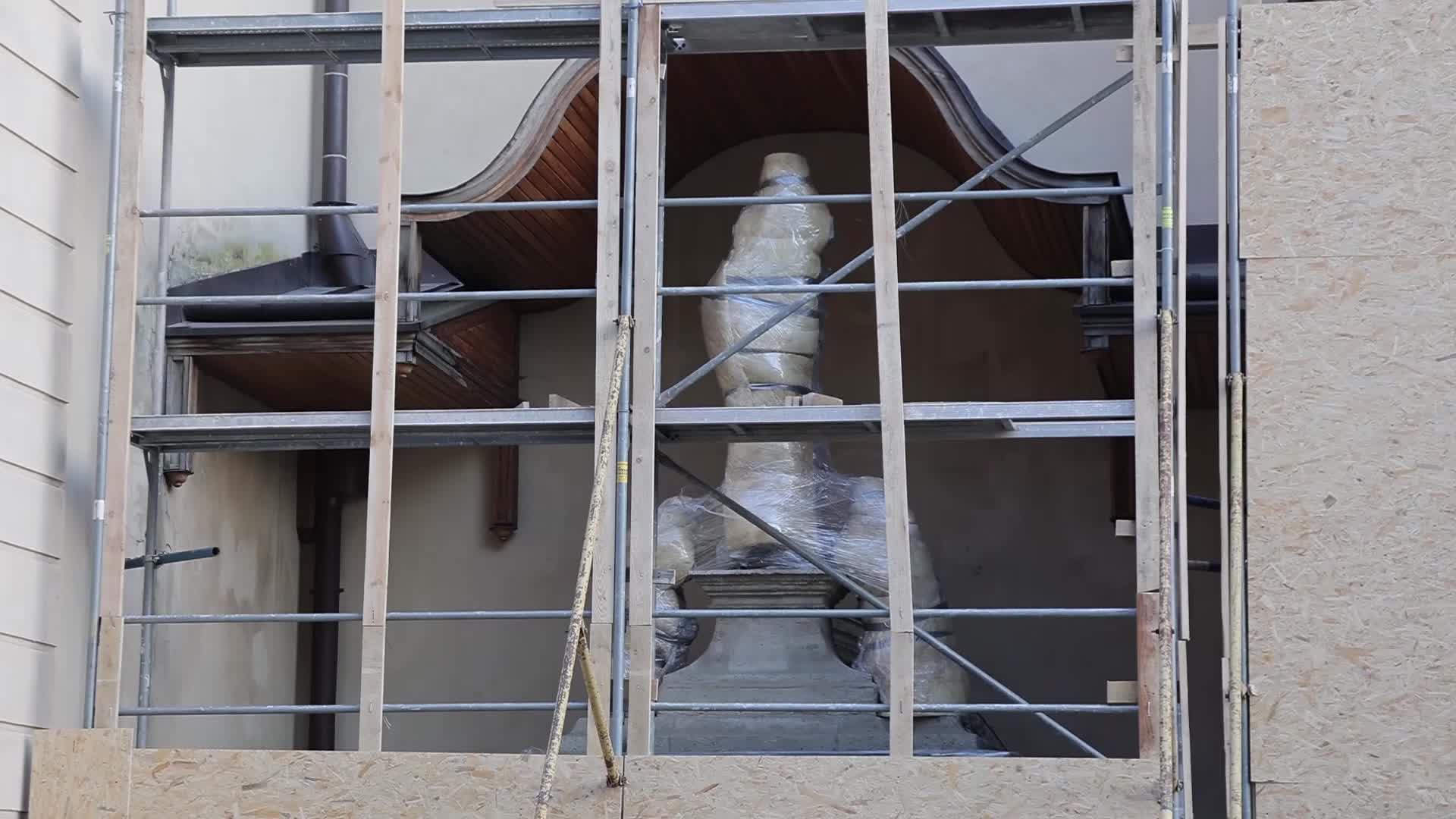 Statues and latin church protection in Lviv amid Russian invasion