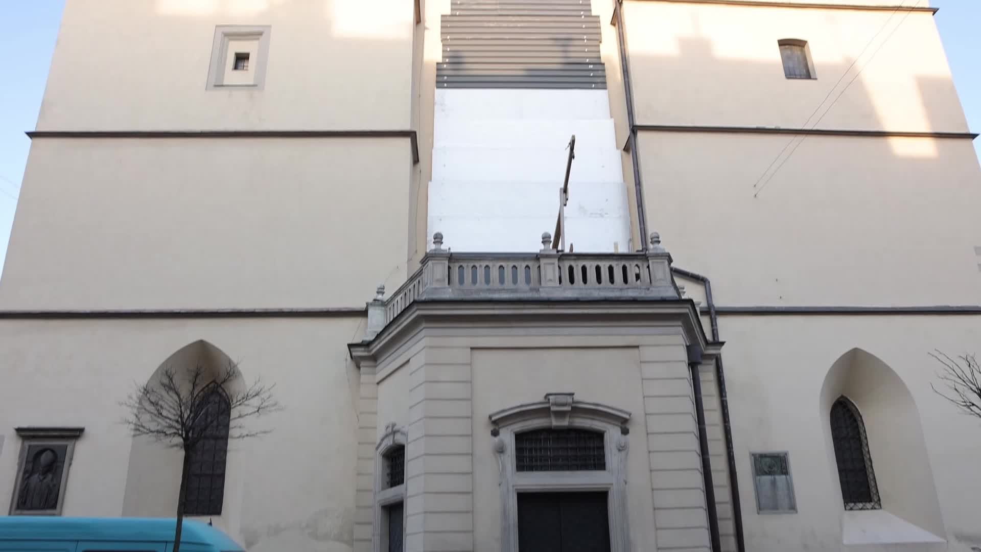 Statues and latin church protection in Lviv amid Russian invasion