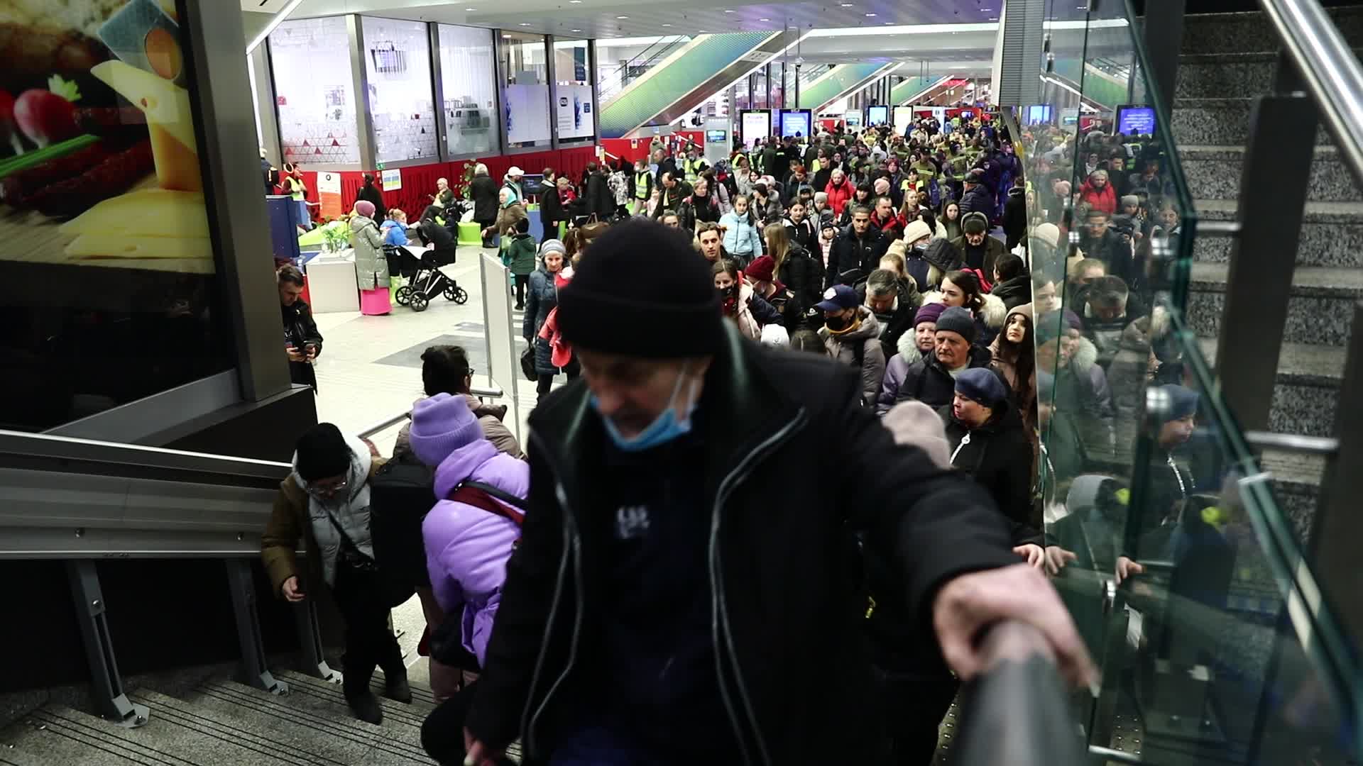 People Flee Ukraine Due Russian Attacks