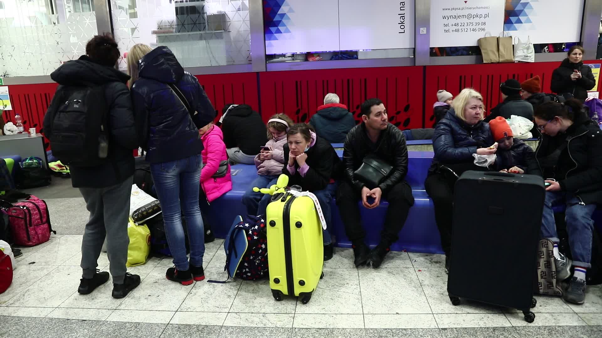 People Flee Ukraine Due Russian Attacks
