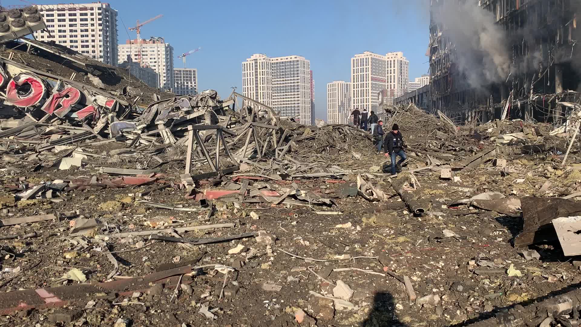 Russian missile strike on shopping center in Kyiv