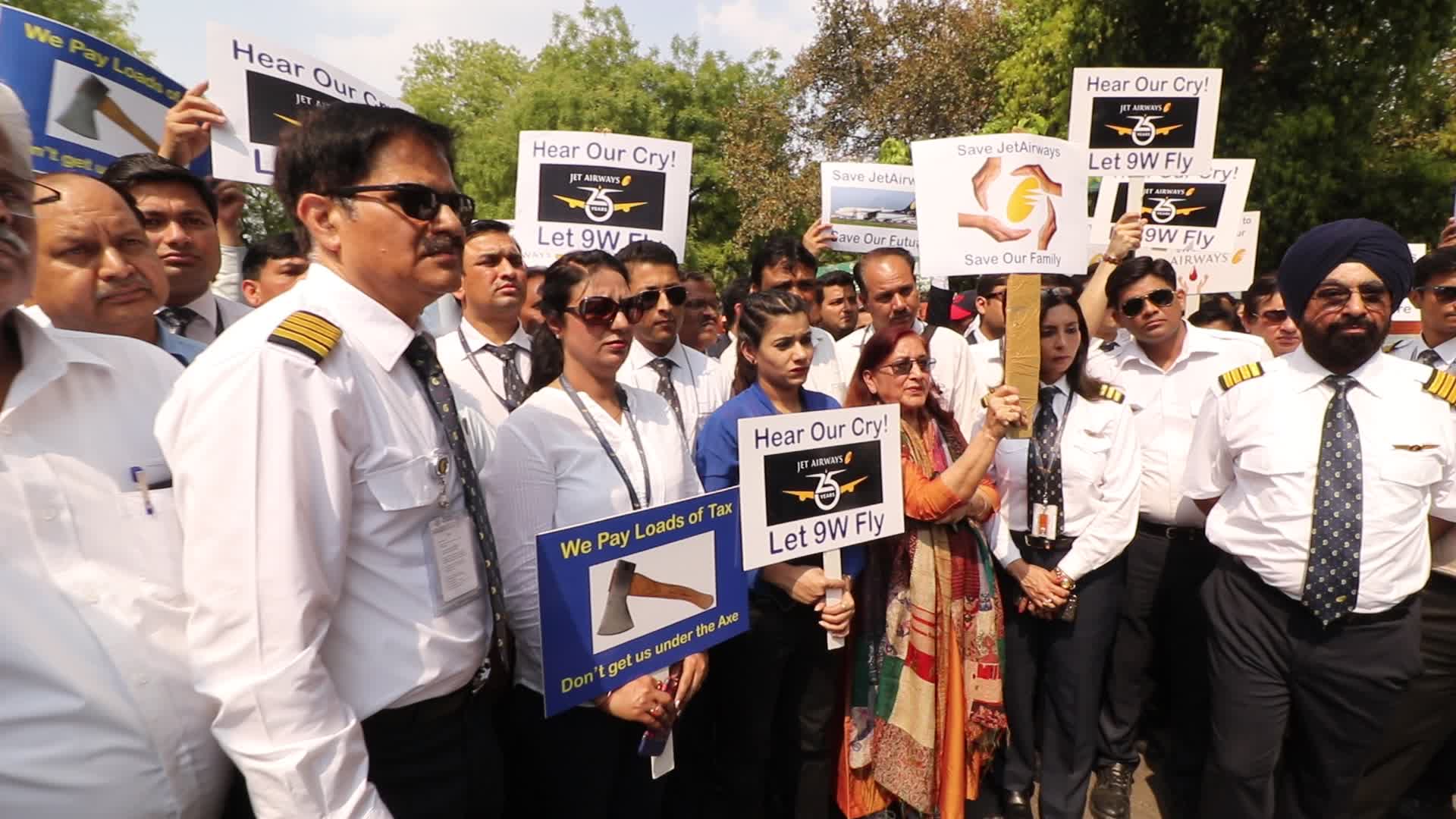 Jet Airways Employees Demonstrate In New Delhi