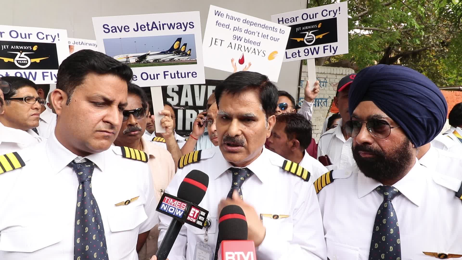 Jet Airways Employees Demonstrate In New Delhi