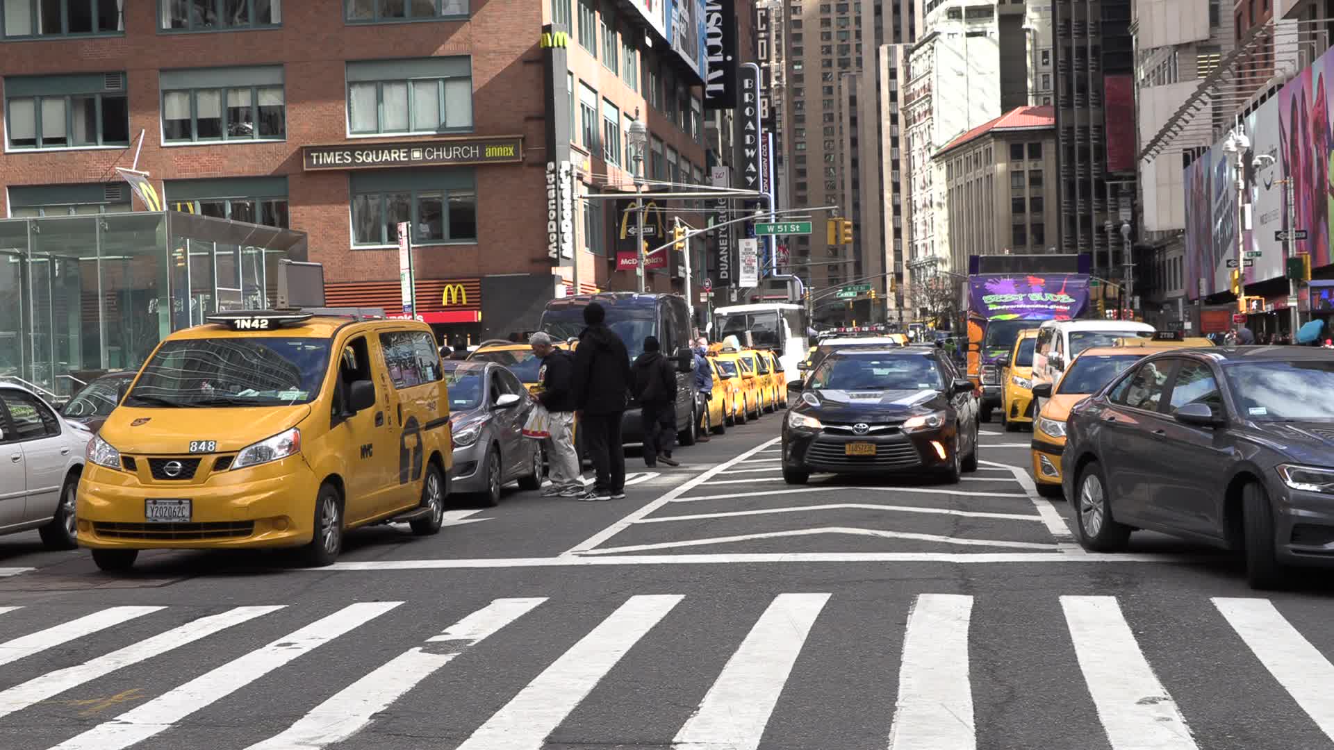 NYC: Taxi workers kick off caravan to Minnesota