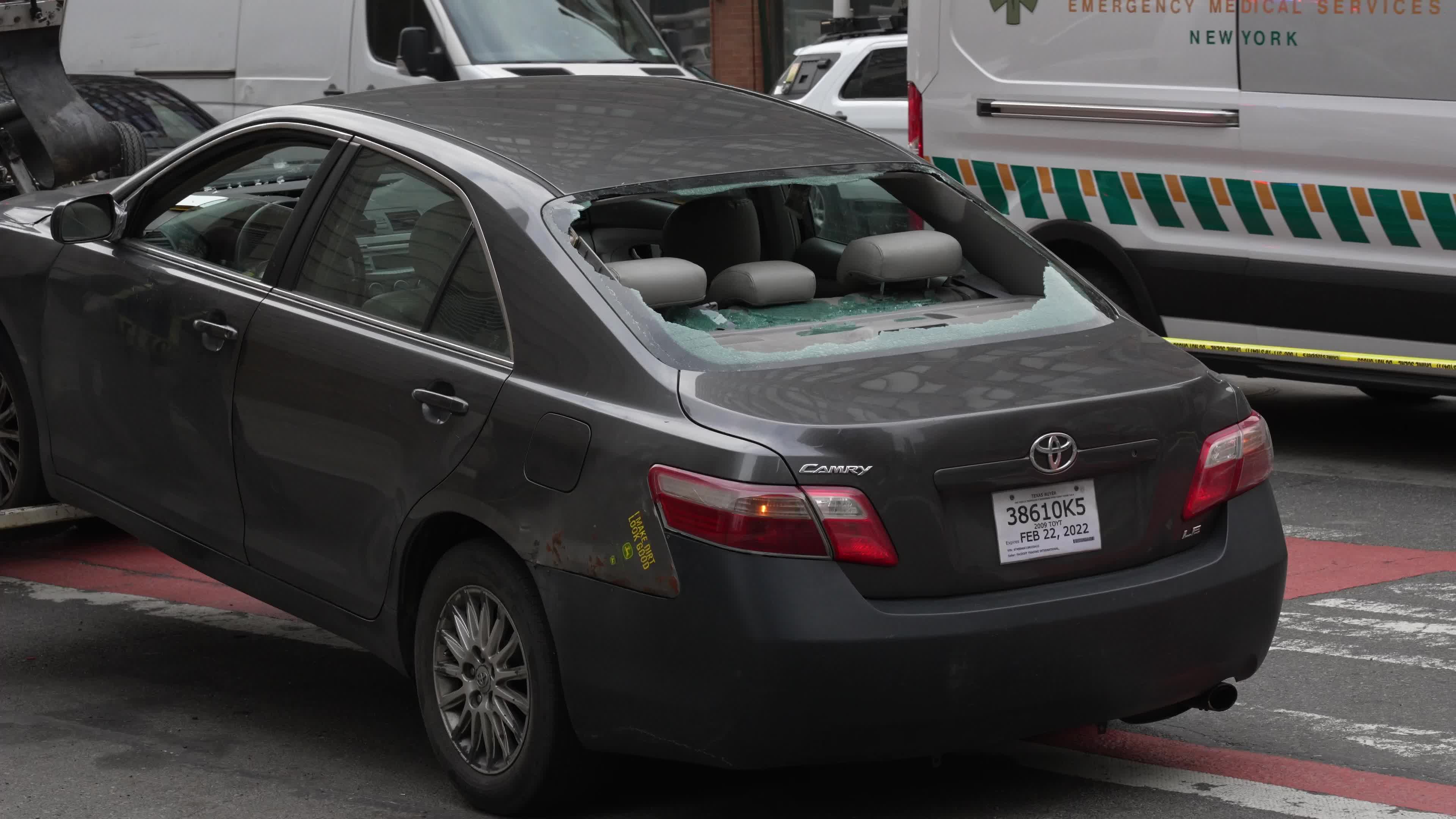 Man Shot on Manhattan Roadway