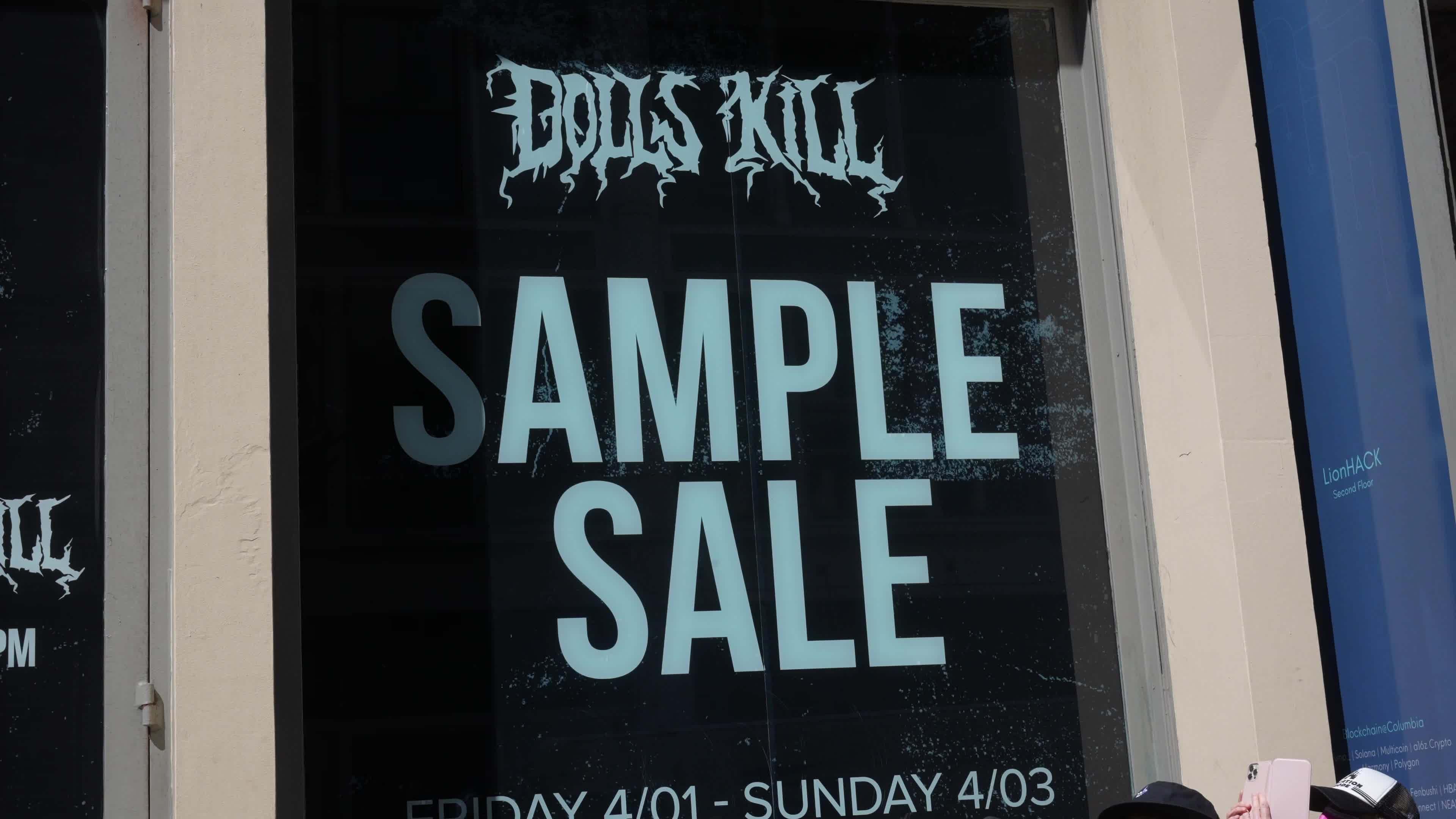 Long Lines at Dolls Kill Sample Sale 