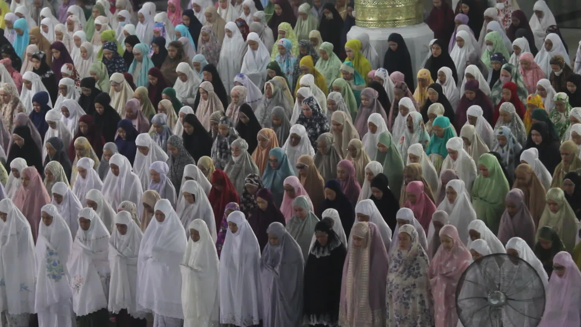 First Tarawih Prayer In Aceh