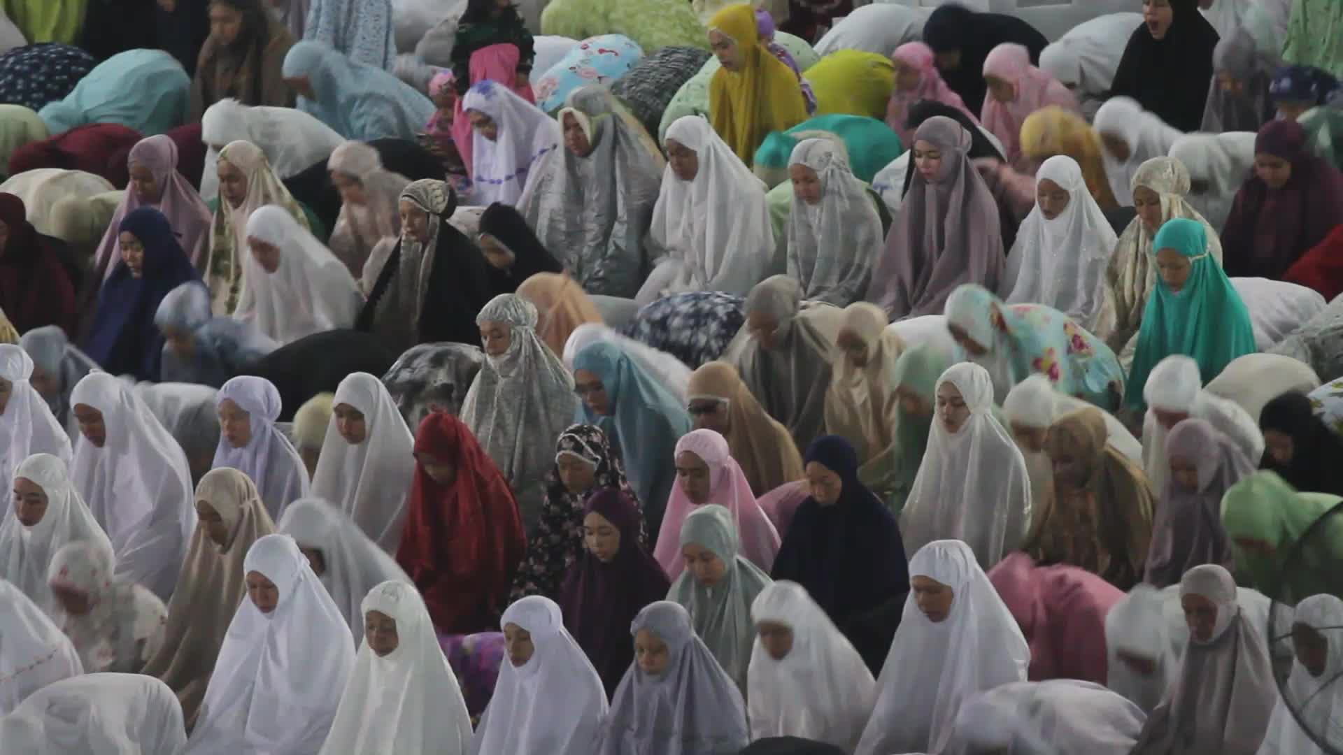 First Tarawih Prayer In Aceh