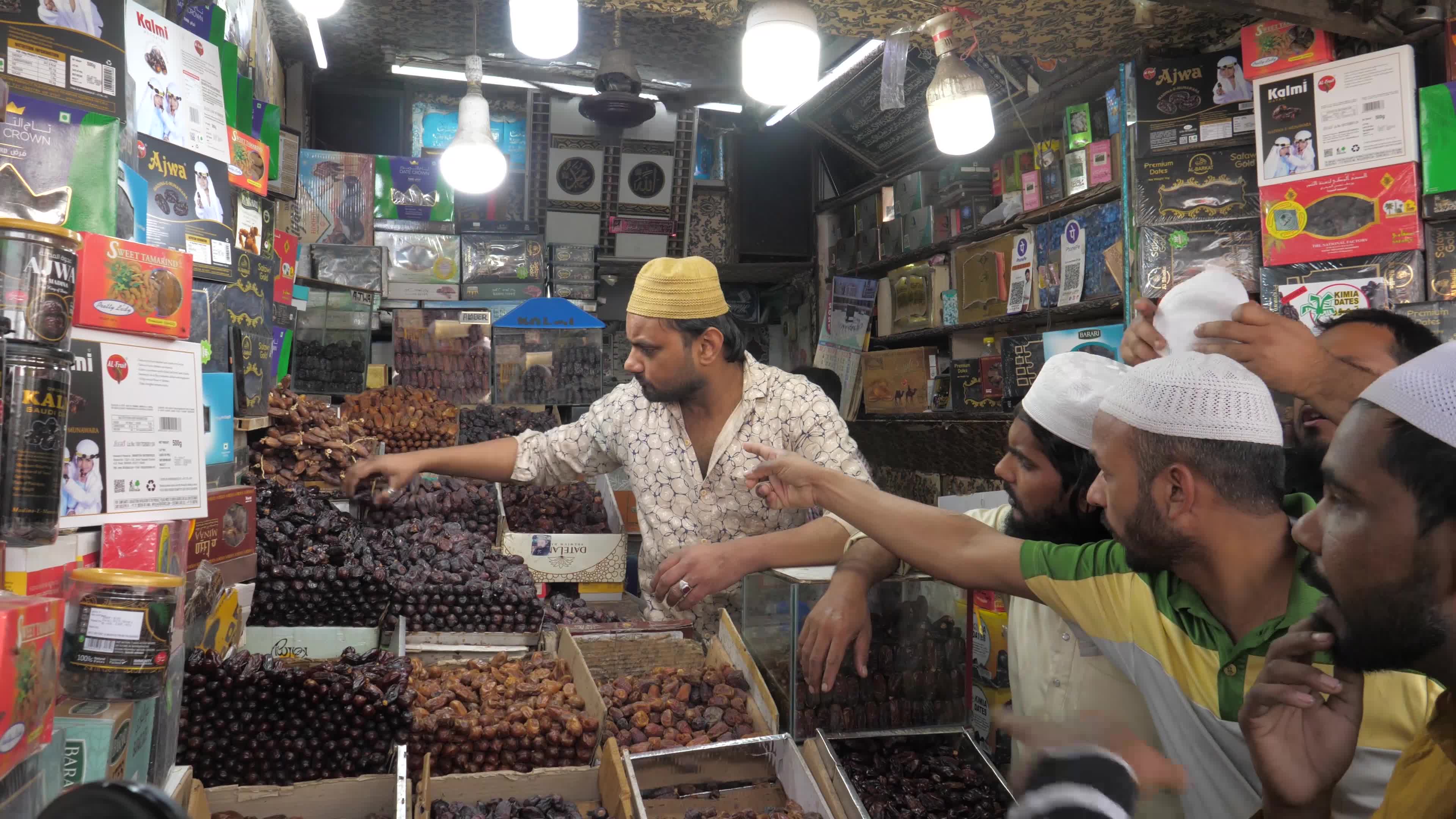 Indian Muslims flock to market in New Delhi ahead of Ramadan.