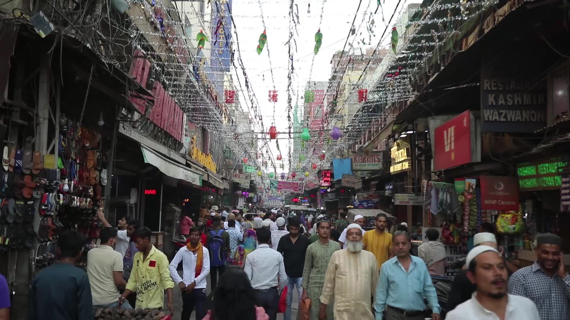 Indian Muslims flock to market in New Delhi ahead of Ramadan.