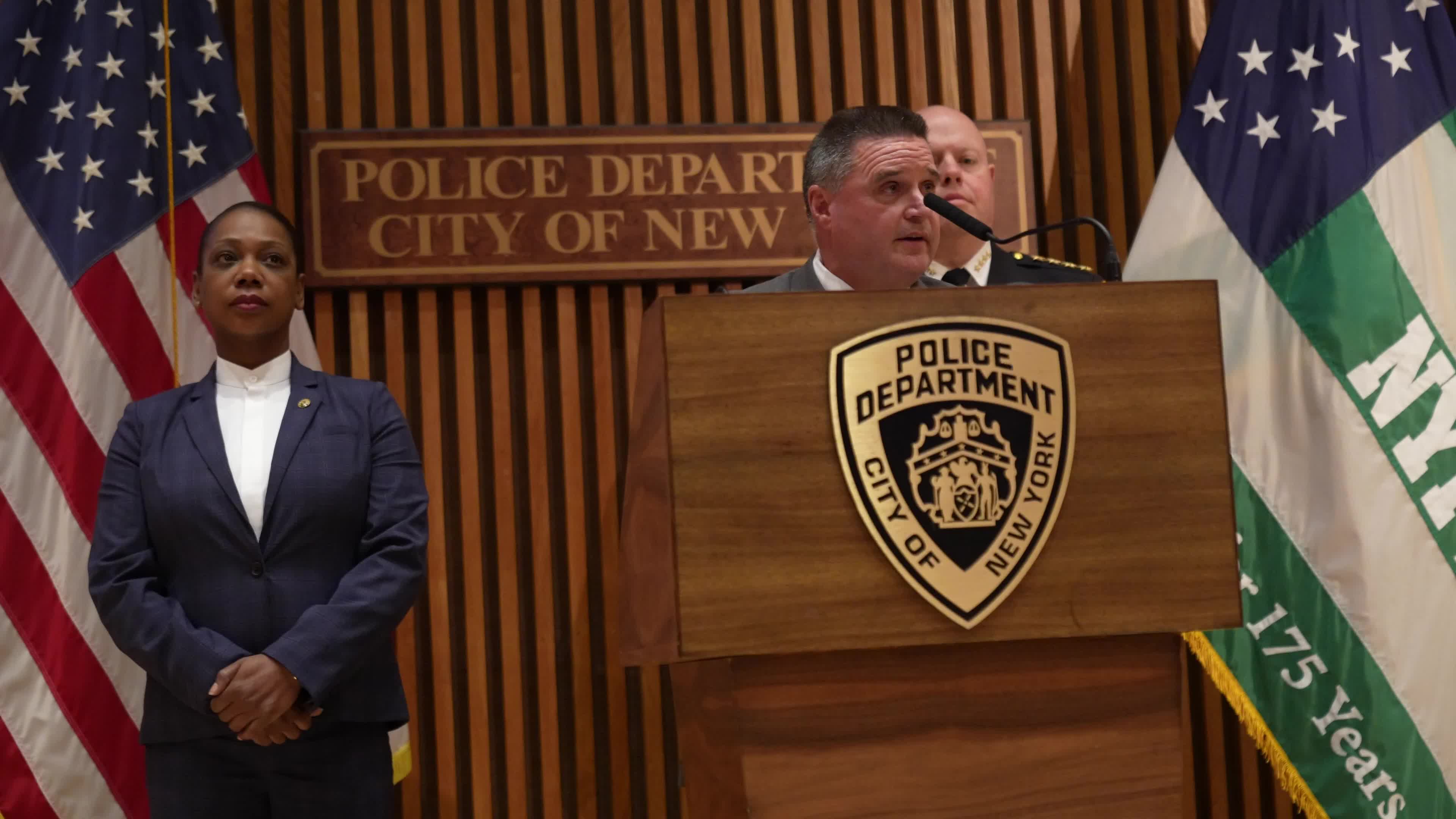 Innocent bystander fatally shot in front of Bronx grocery store