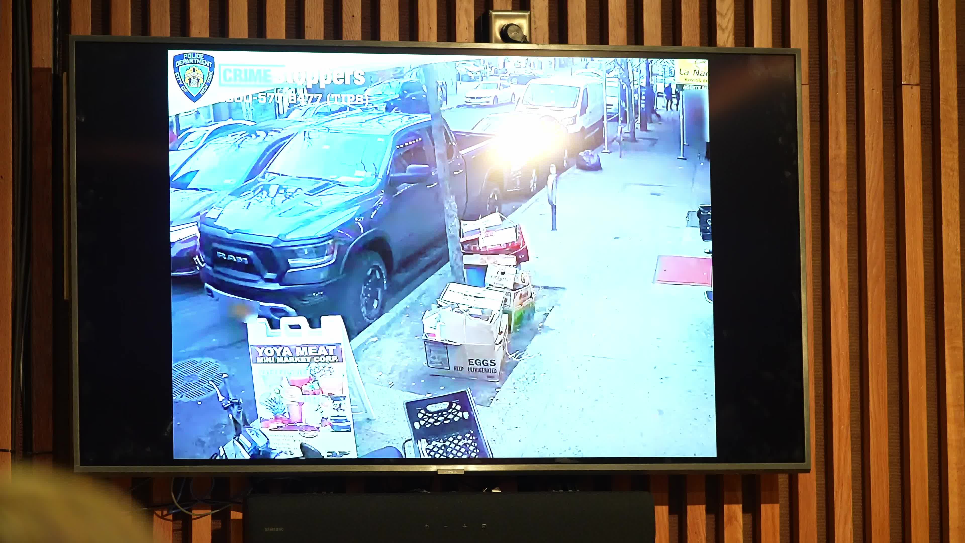 Innocent bystander fatally shot in front of Bronx grocery store