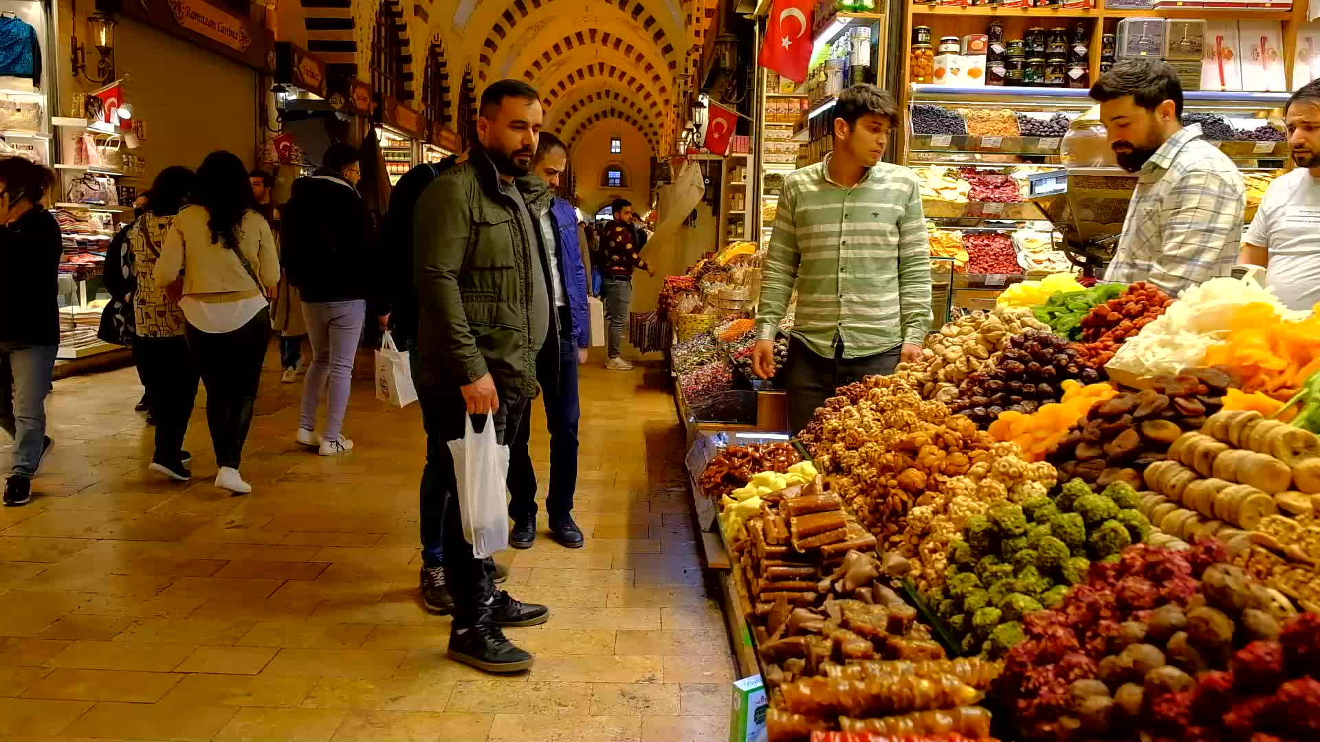 Daily Life In Istanbul, Turkey During the Ramadan