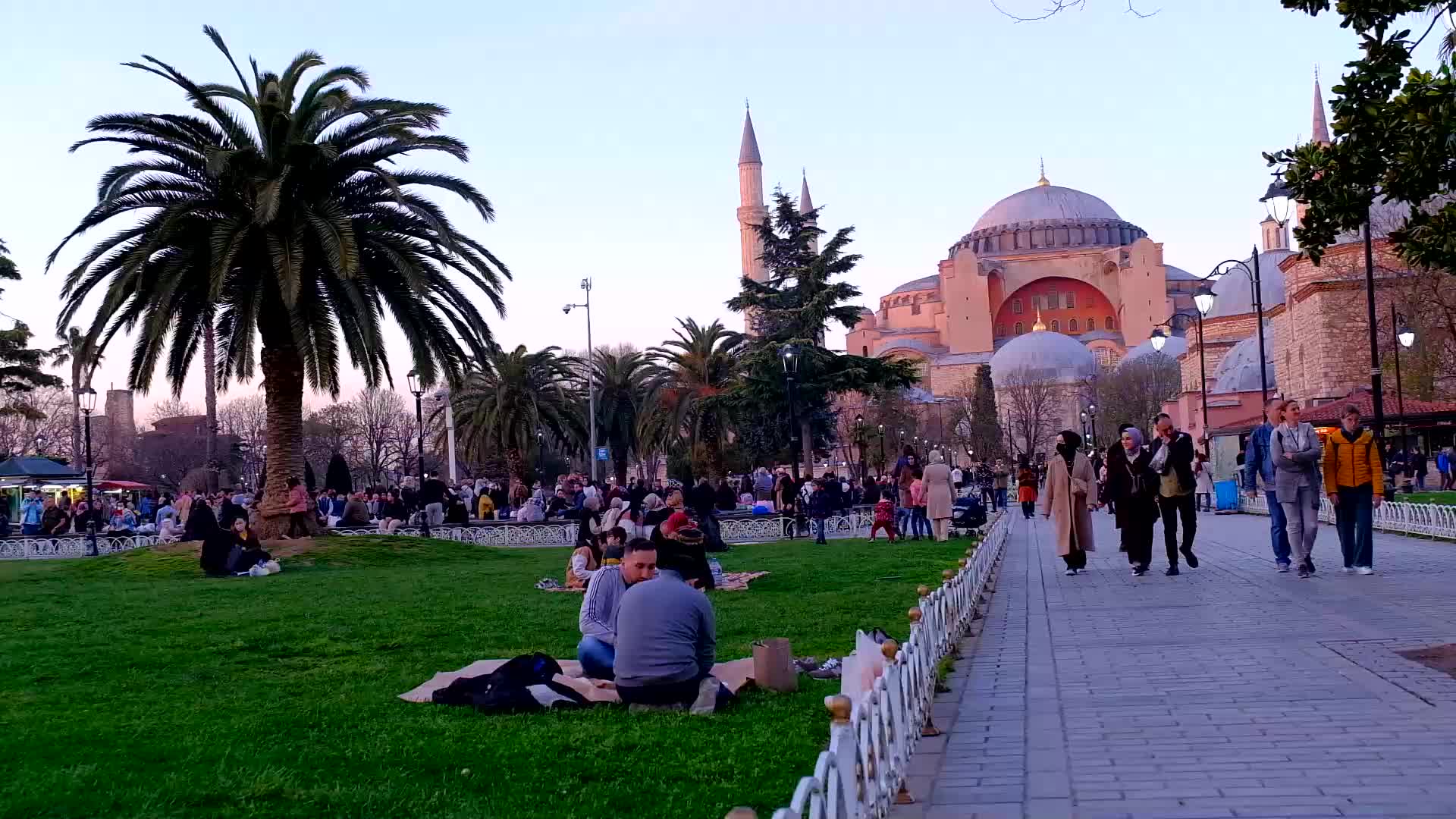 Daily Life In Istanbul, Turkey During the Ramadan
