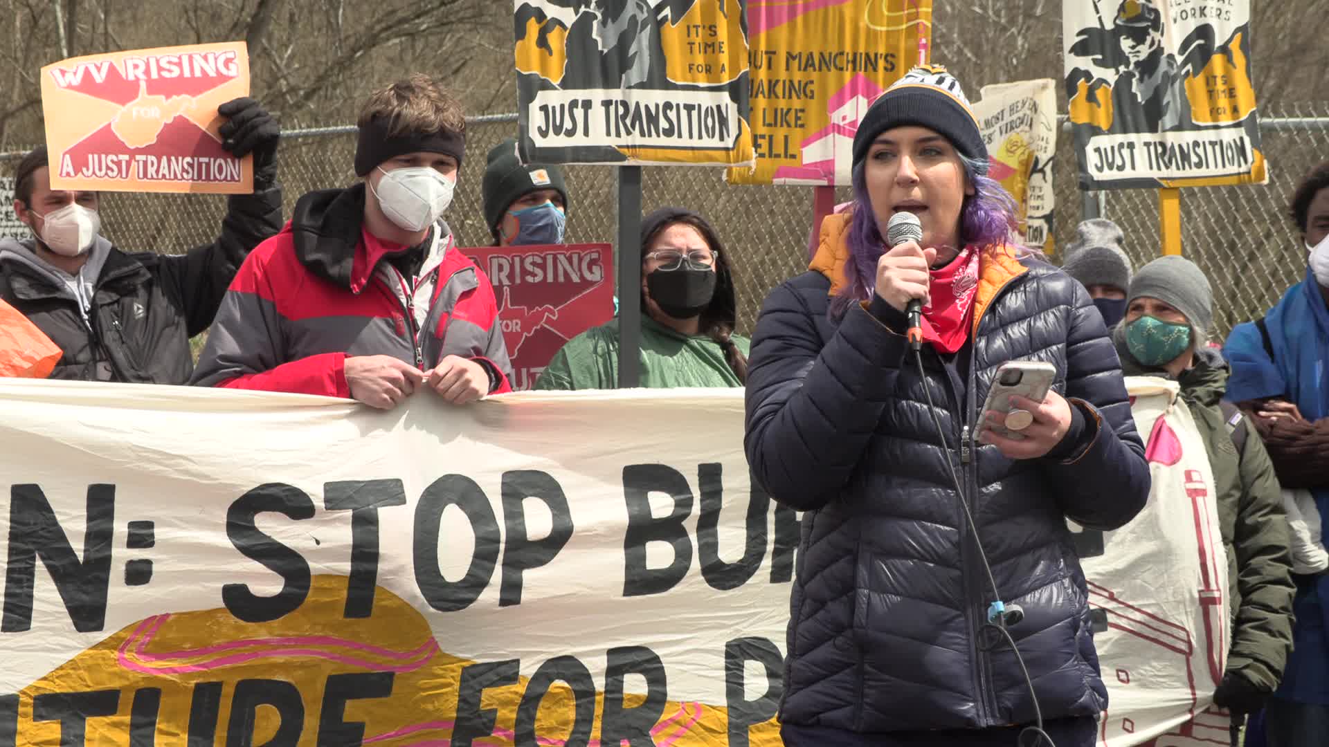 WV: Climate activists blockage coal power plant with ties to Senator Manchin