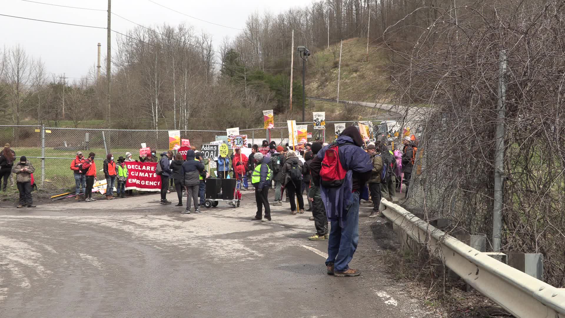WV: Climate activists blockage coal power plant with ties to Senator Manchin