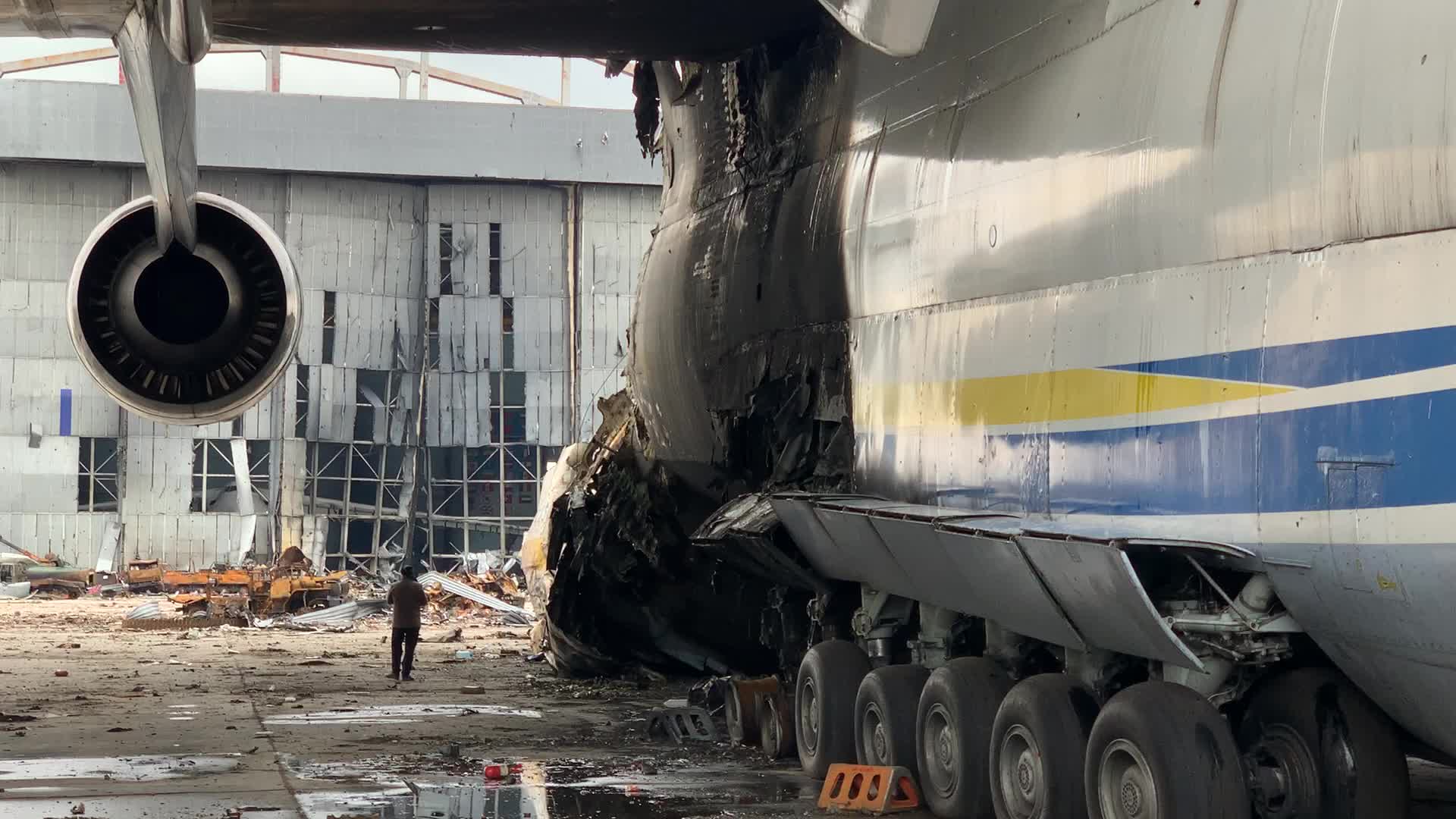 World's Largest Aircraft AN-225 "Mriya" Destroyed Amid Russian Invasion Of Ukraine