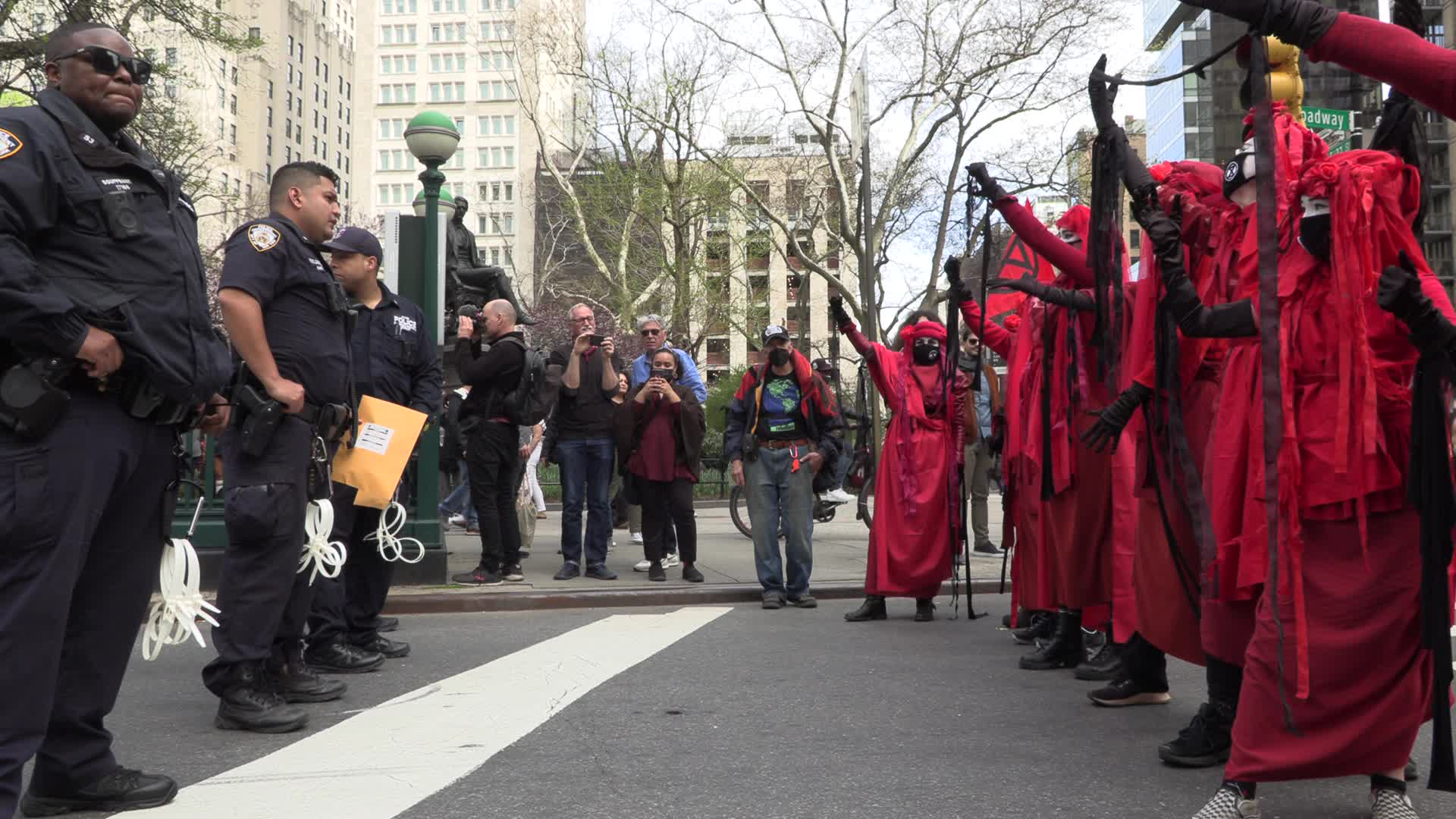 NYC: Thirteen arrested as climate protesters block traffic