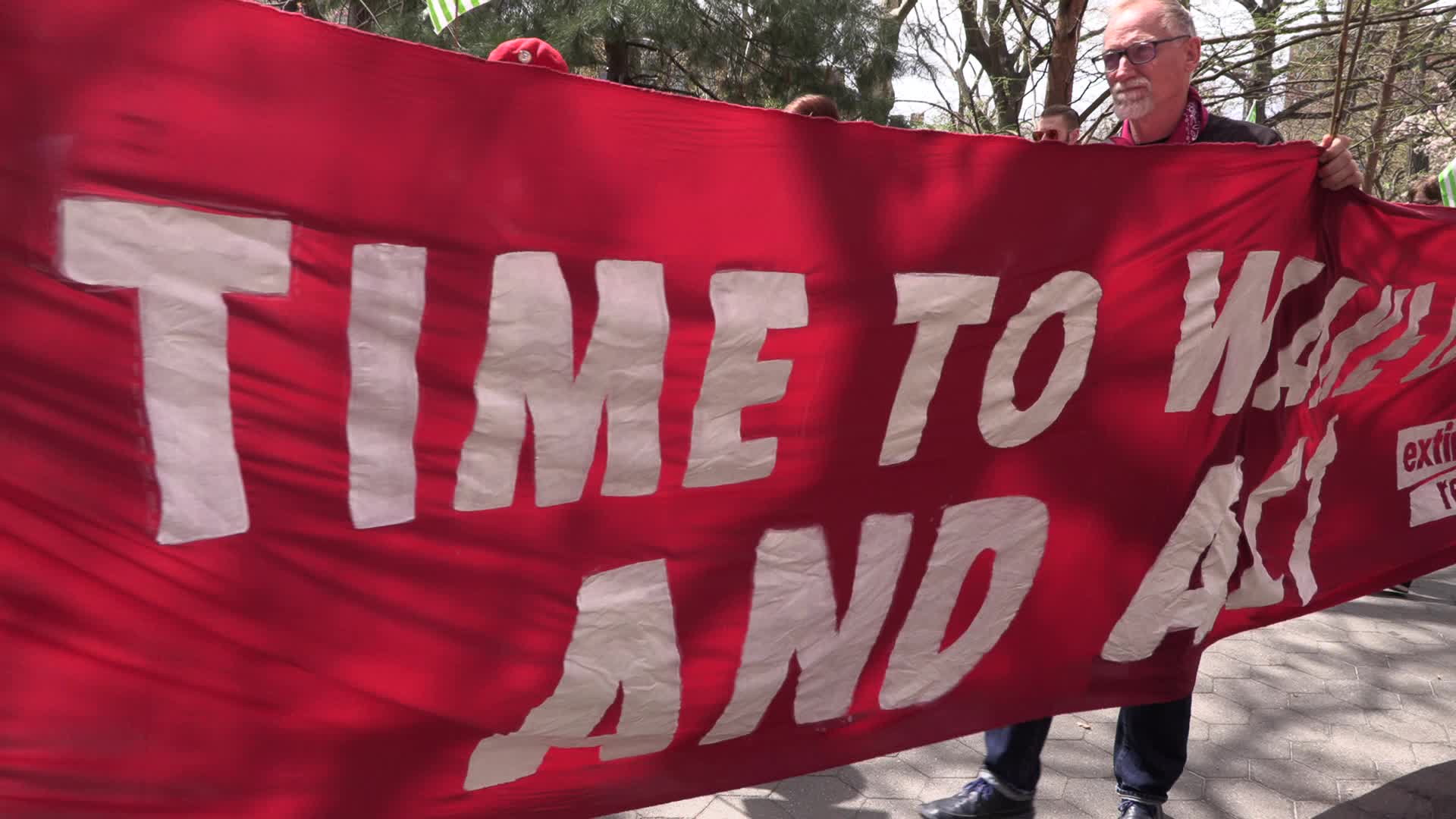 NYC: Thirteen arrested as Extinction Rebellion protesters block traffic