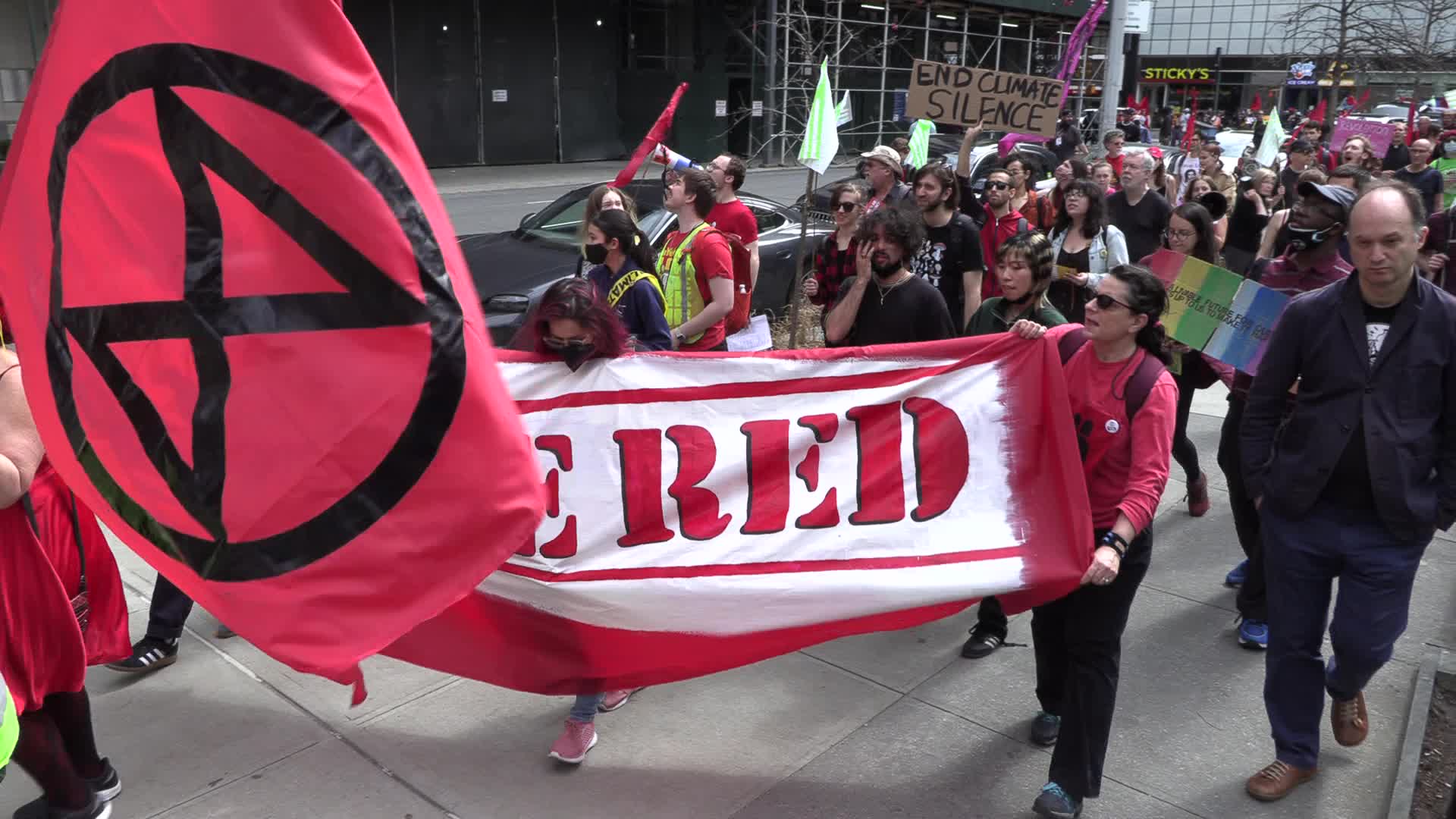 NYC: Thirteen arrested as Extinction Rebellion protesters block traffic