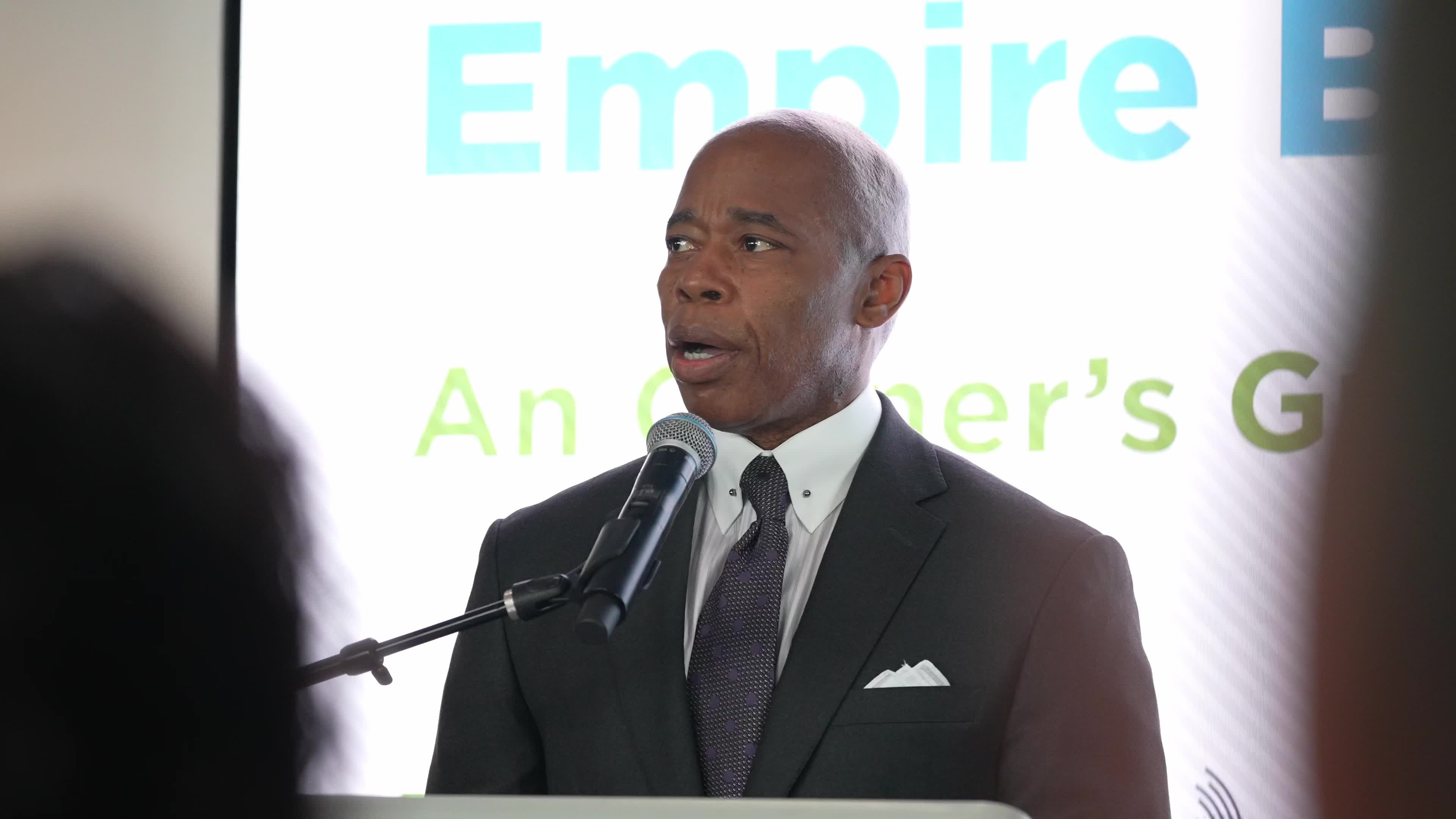 President Bill Clinton, Governor Kathy Hochul And Mayor Eric Adams  Announce Earth Week Initiative At The Empire State Building