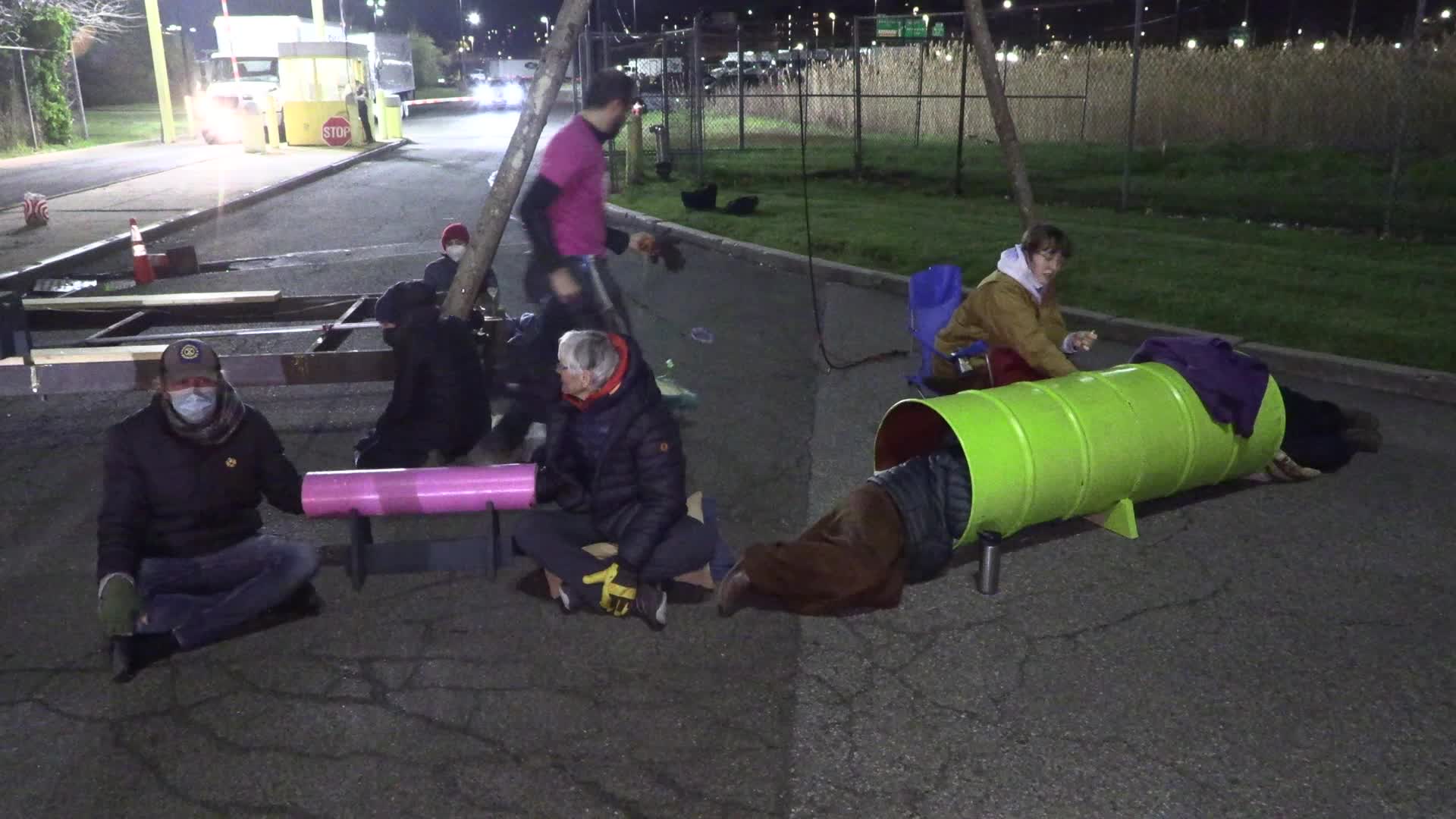 NYC: Climate protesters arrested after blockading New York Times distribution center
