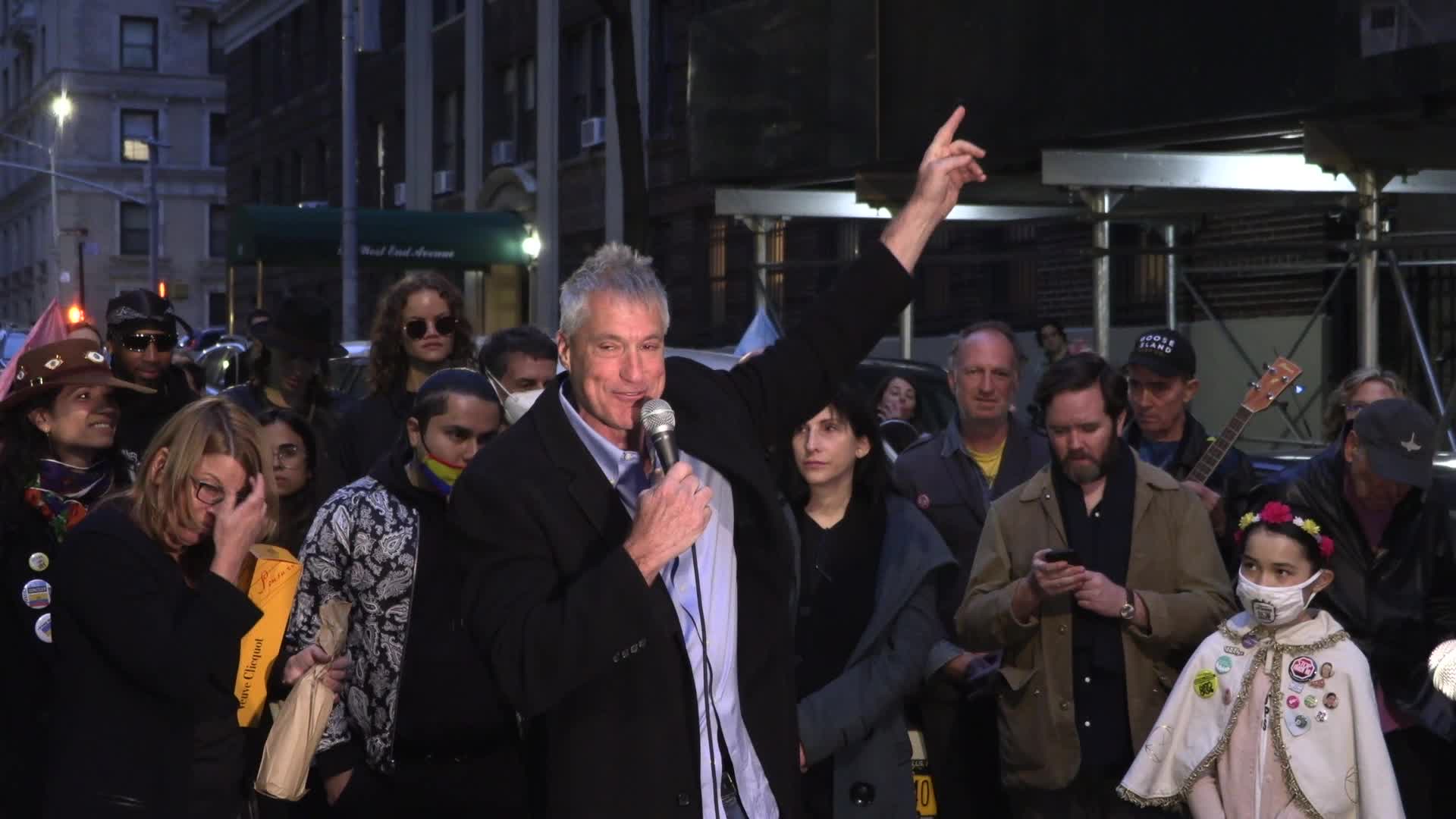 NYC: Steven Donziger celebrates release from detention with supporters, family