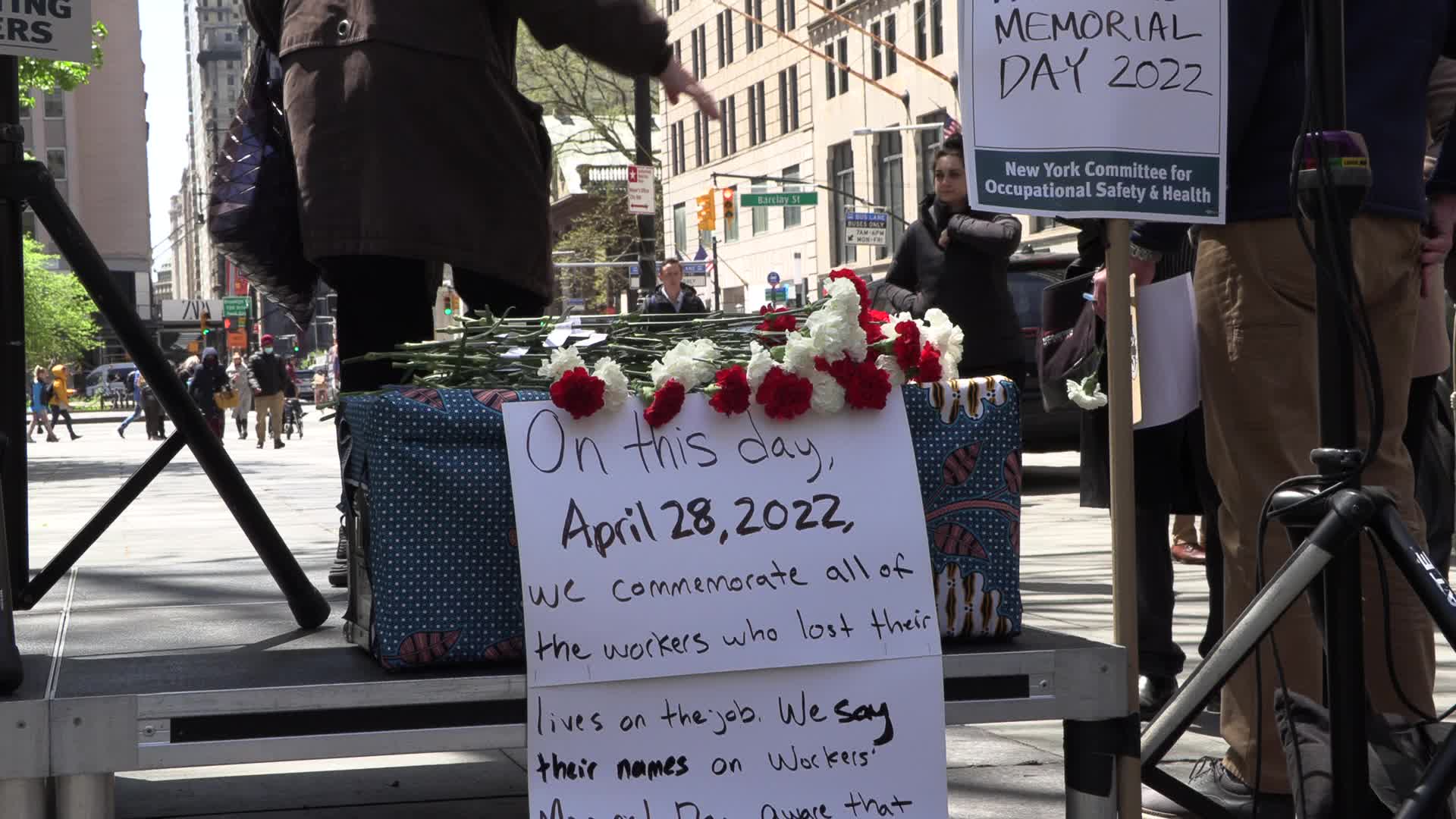 NYC: City officials hold vigil for Workers' Memorial Day