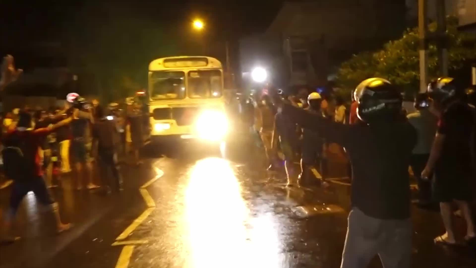 Protester clash with polices and military, demonstrating against Sri Lanka President 
