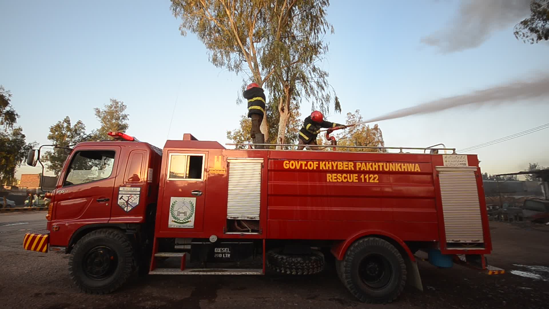 Fire in the area where fuel tankers are located in Peshawar