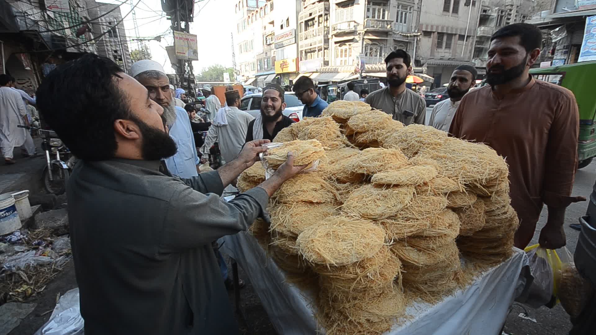 Eid al-Fitr preparations in Pakistan