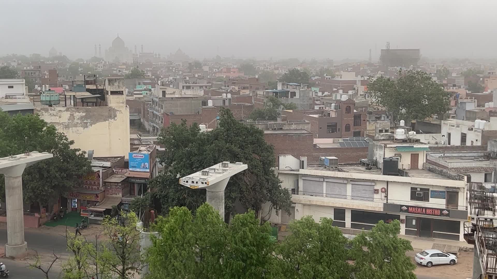 Thunder storm approaches the city of Agra 