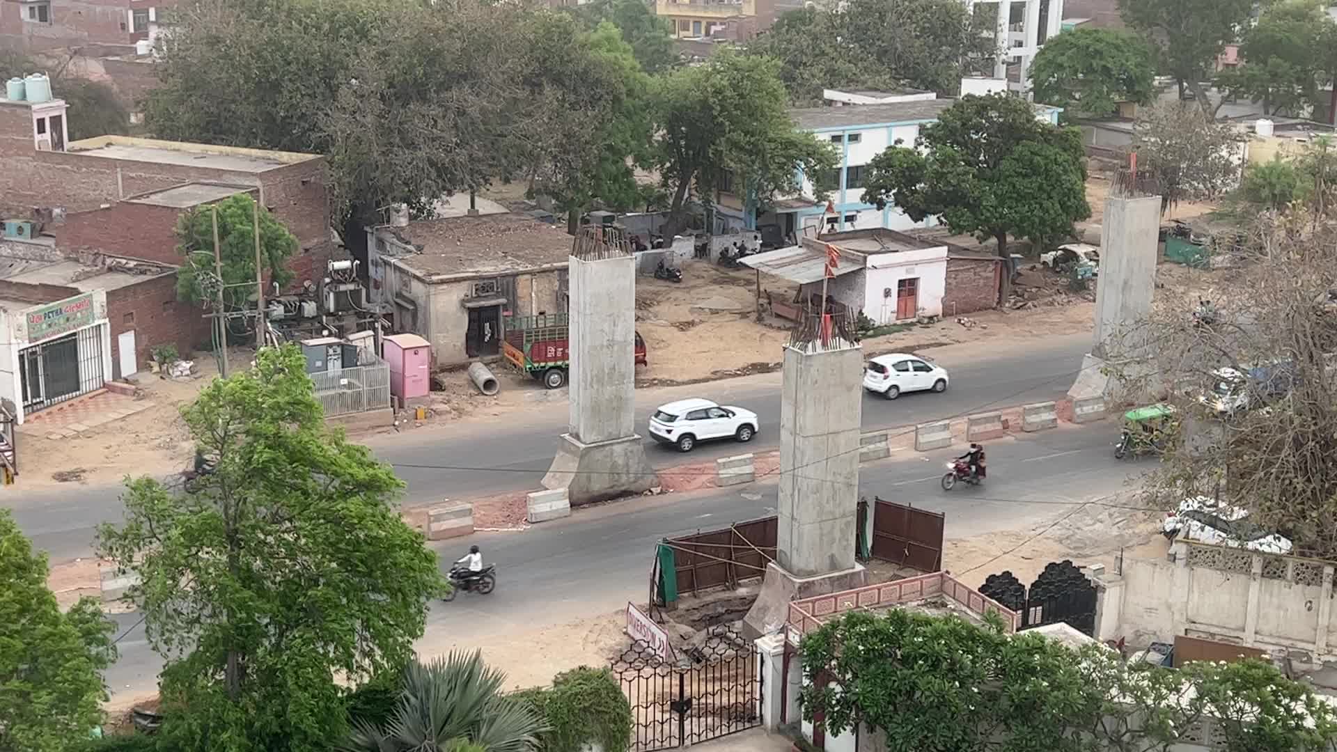 Thunder storm approaches the city of Agra 
