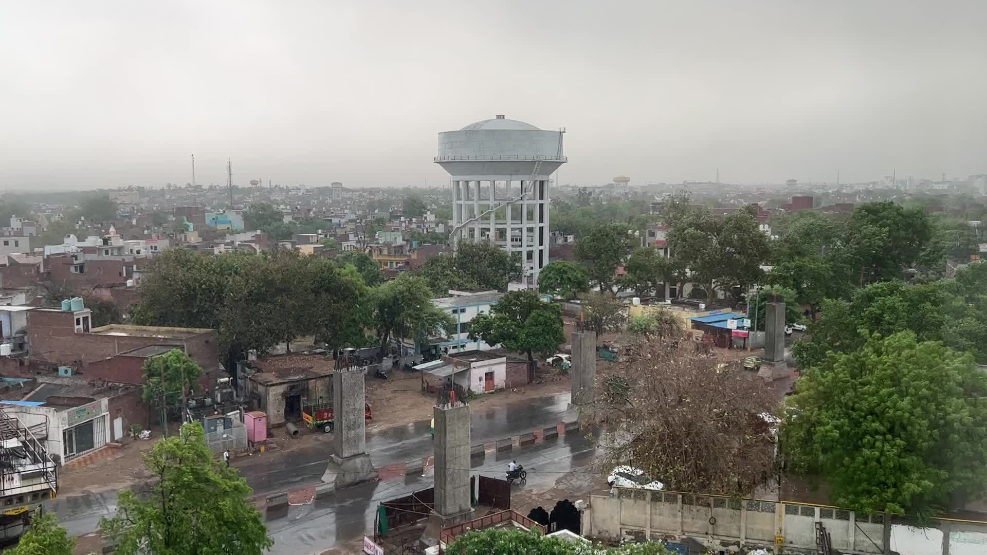 Thunder storm in the city of Agra